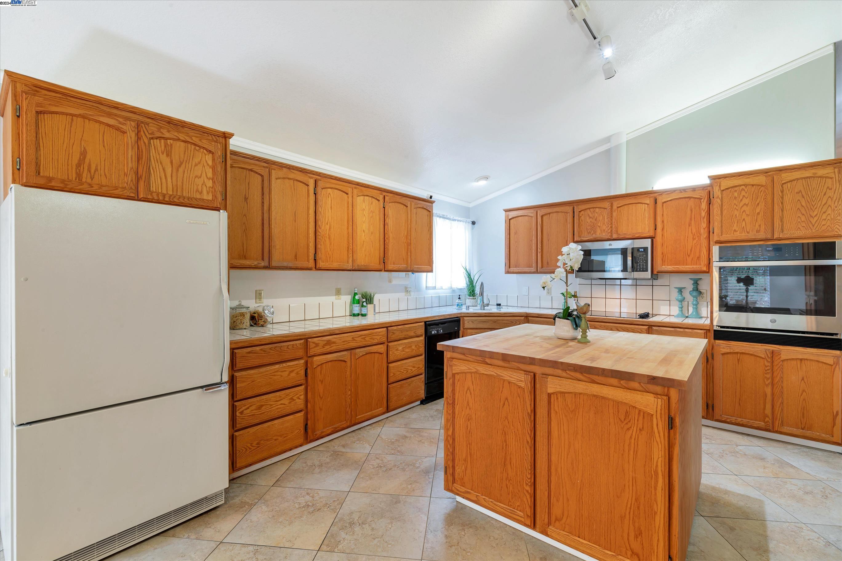 417 Shilling Ave