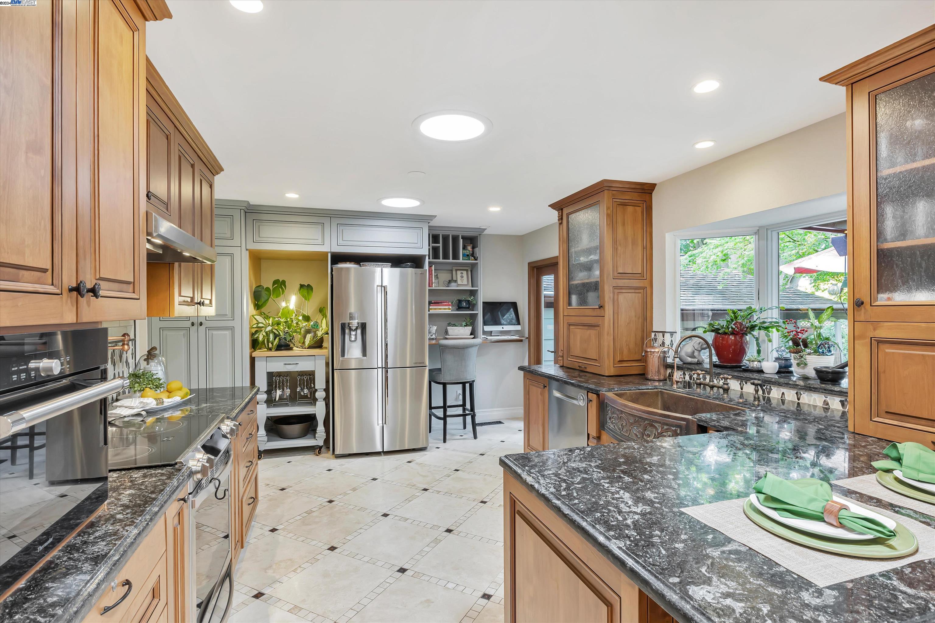 4492 Sandalwood Dr