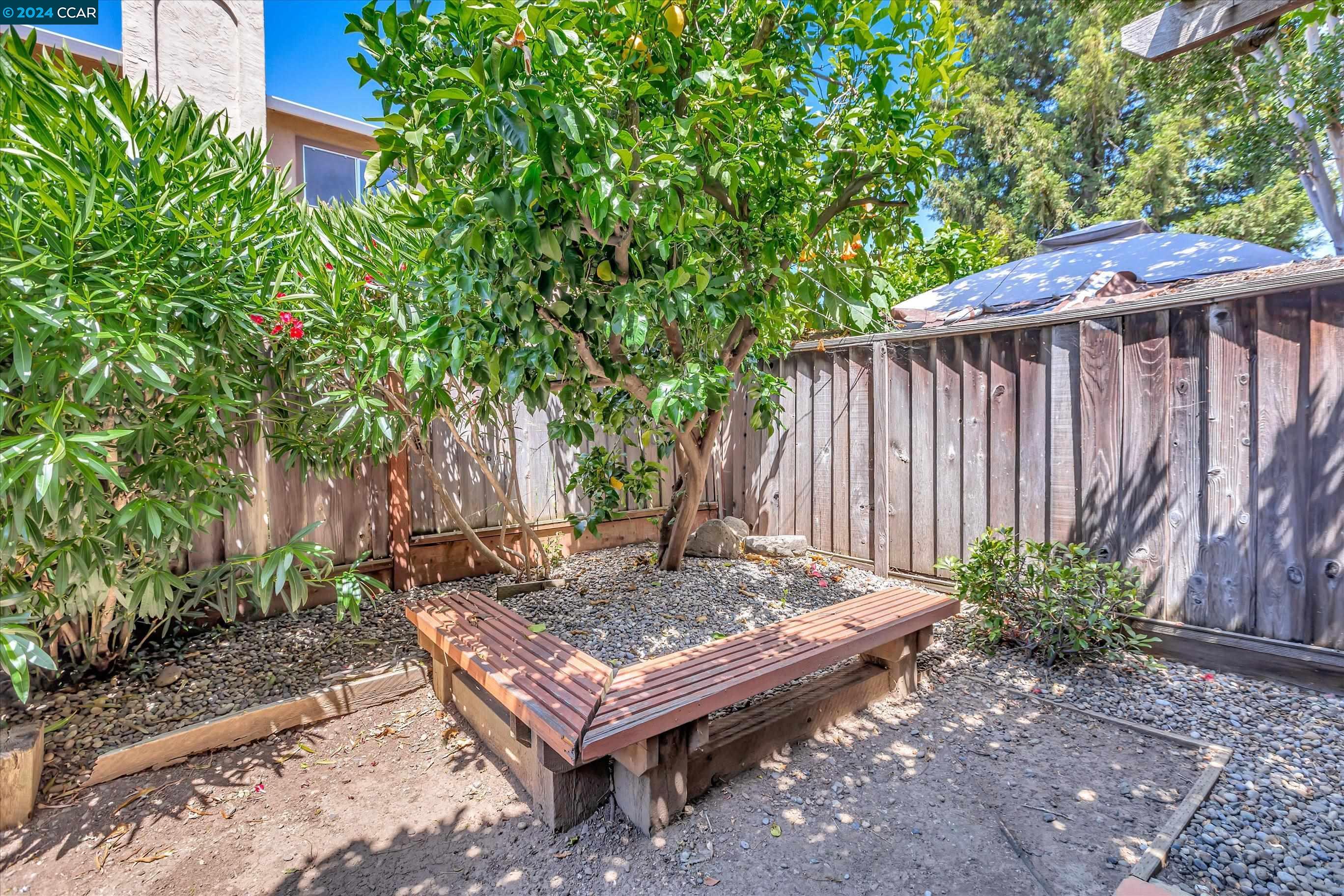 1007 Bryant Way # C