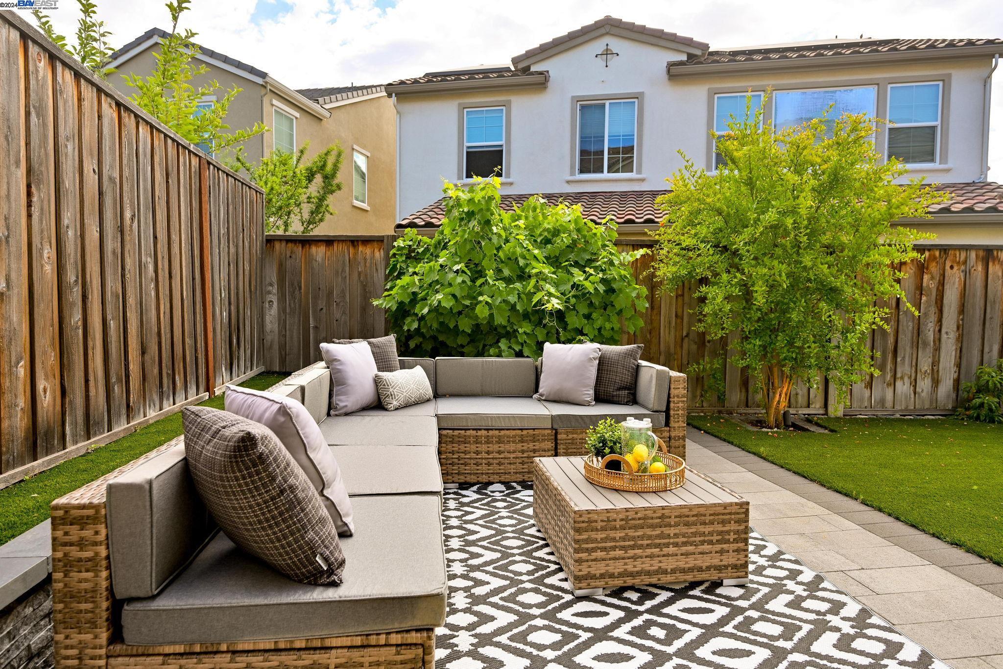 7102 Kylemore Cir