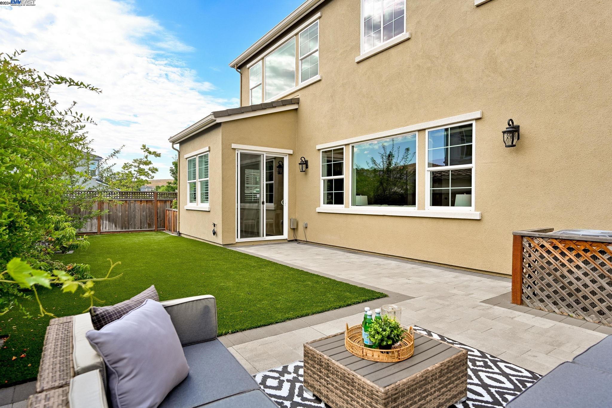 7102 Kylemore Cir