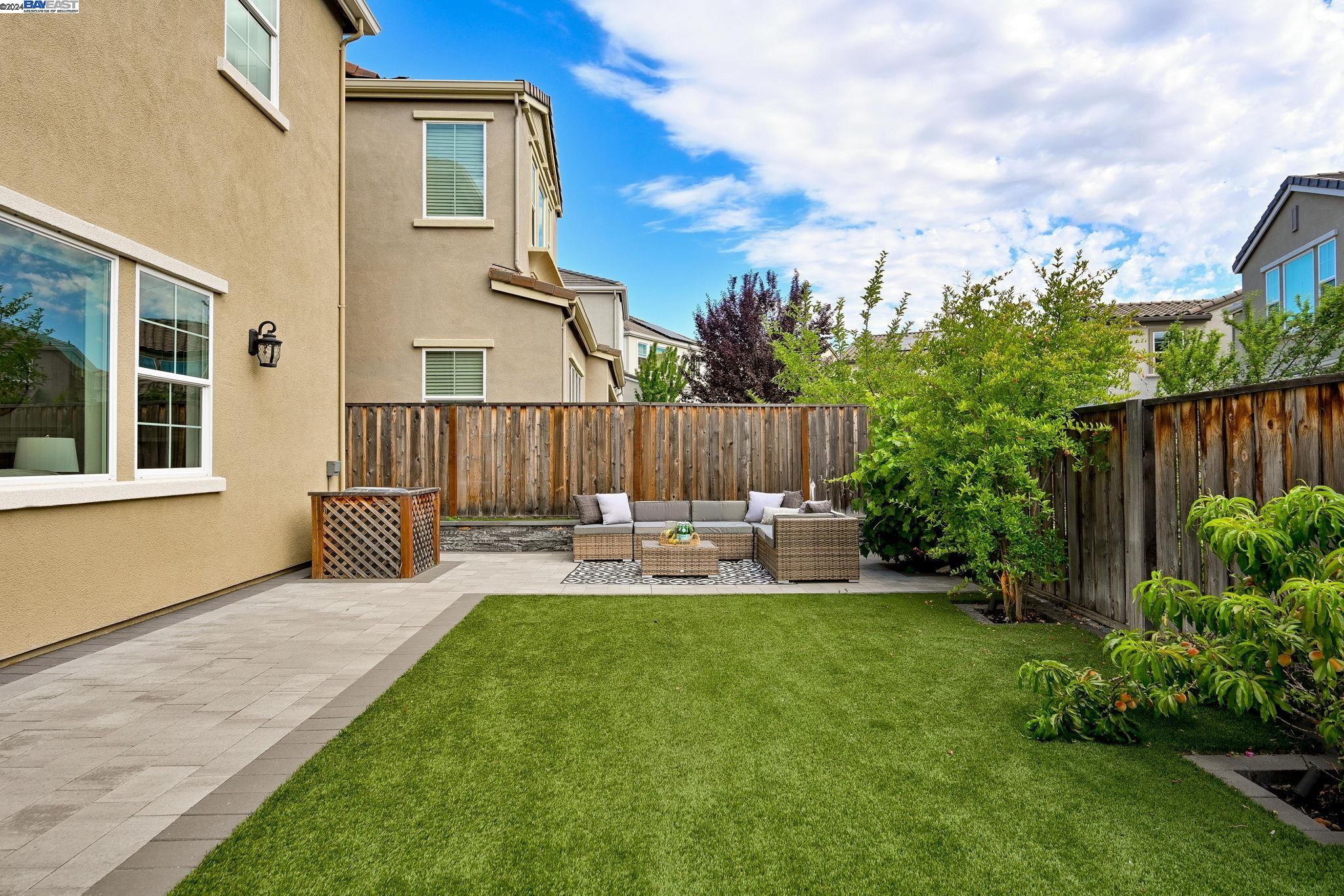 7102 Kylemore Cir