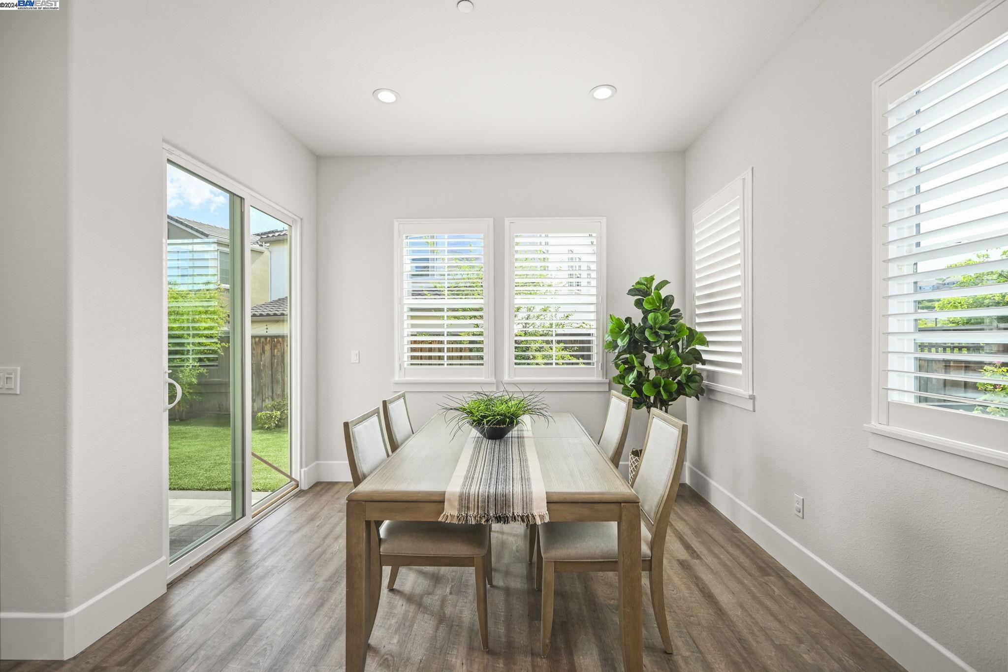 7102 Kylemore Cir
