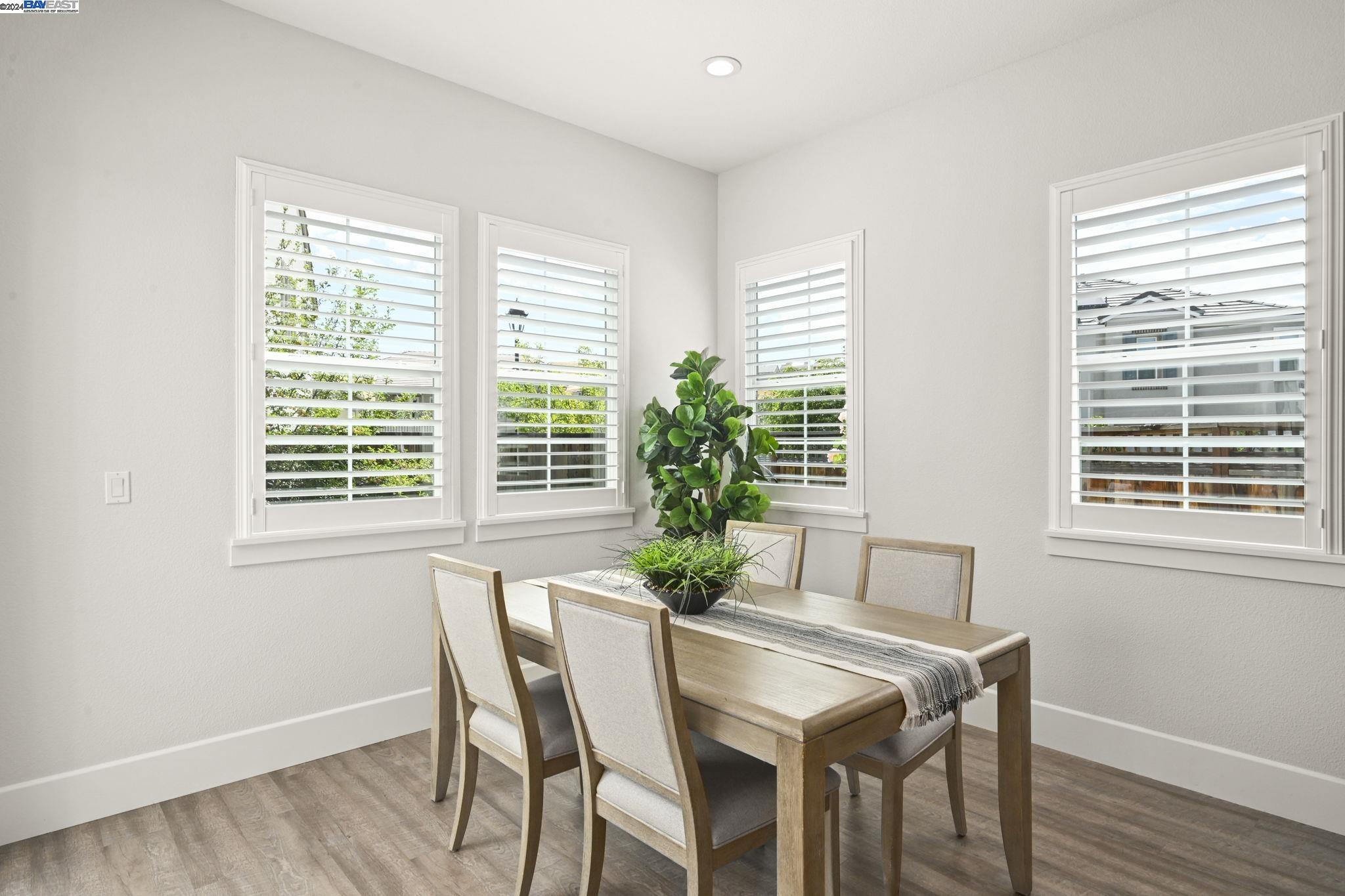 7102 Kylemore Cir