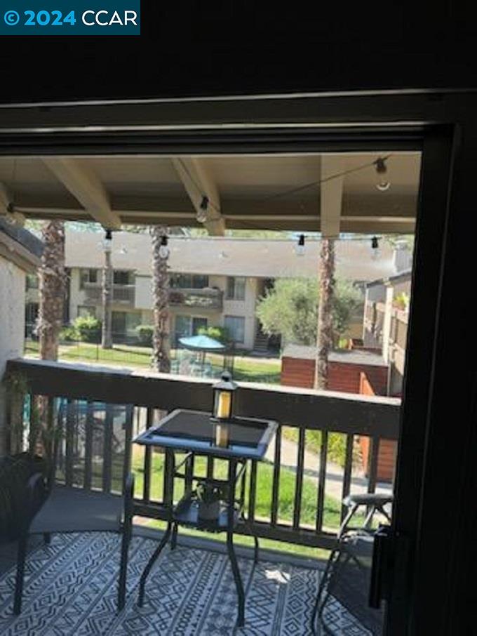 2742 Oak Road # 200