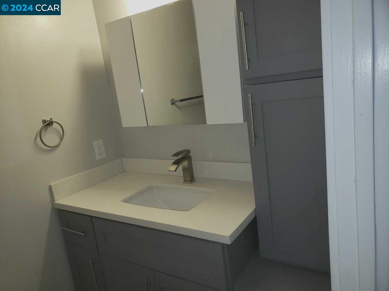 2742 Oak Road # 200