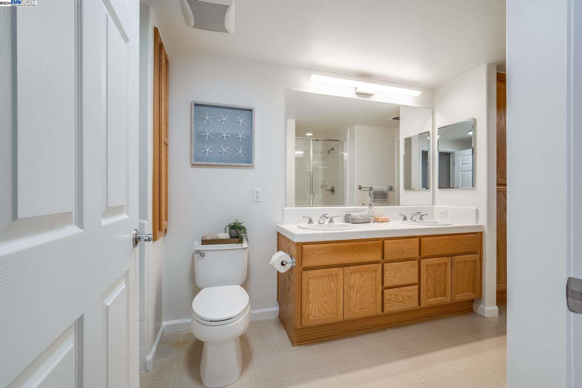 3360 Maguire Way # 237