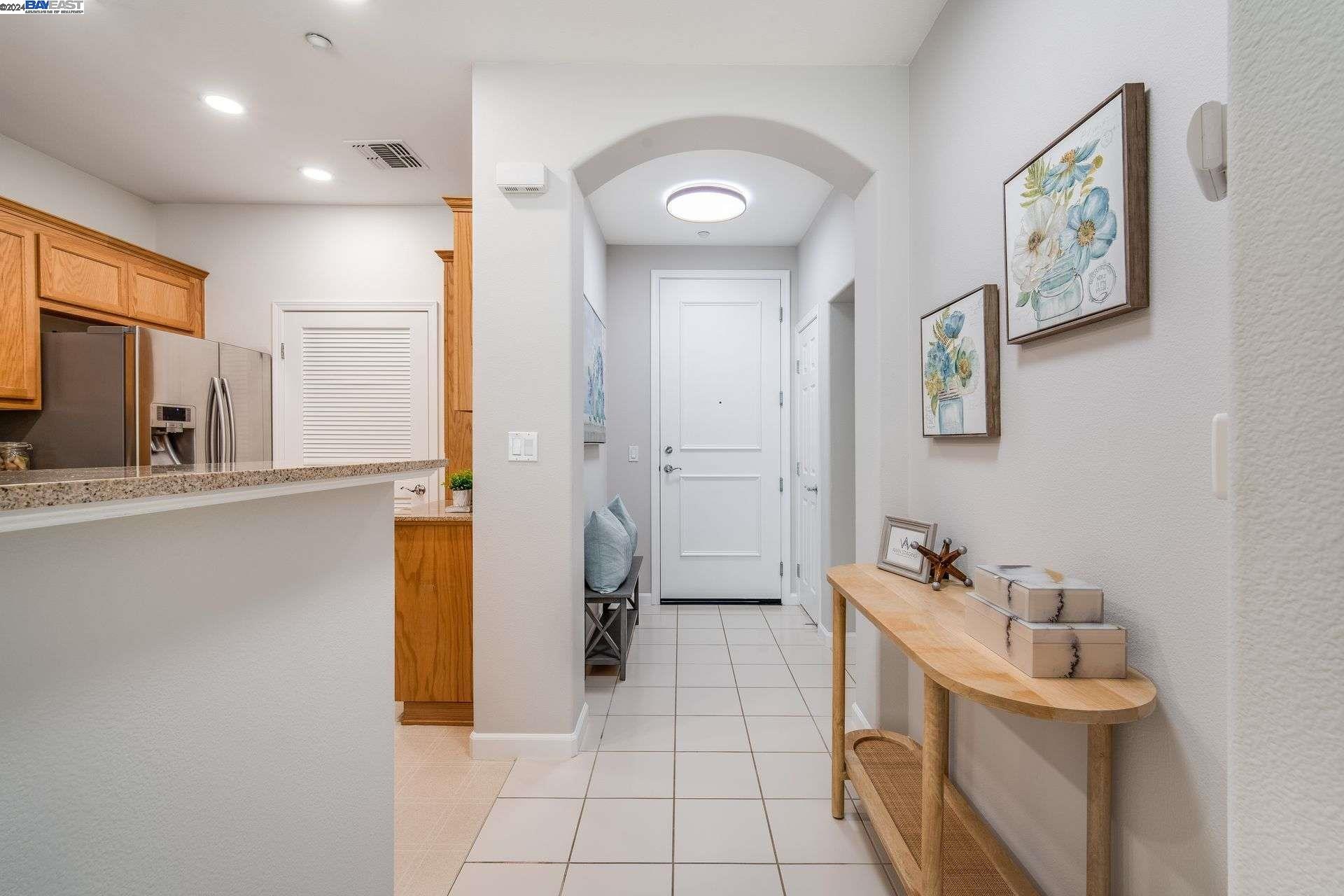 3360 Maguire Way # 237
