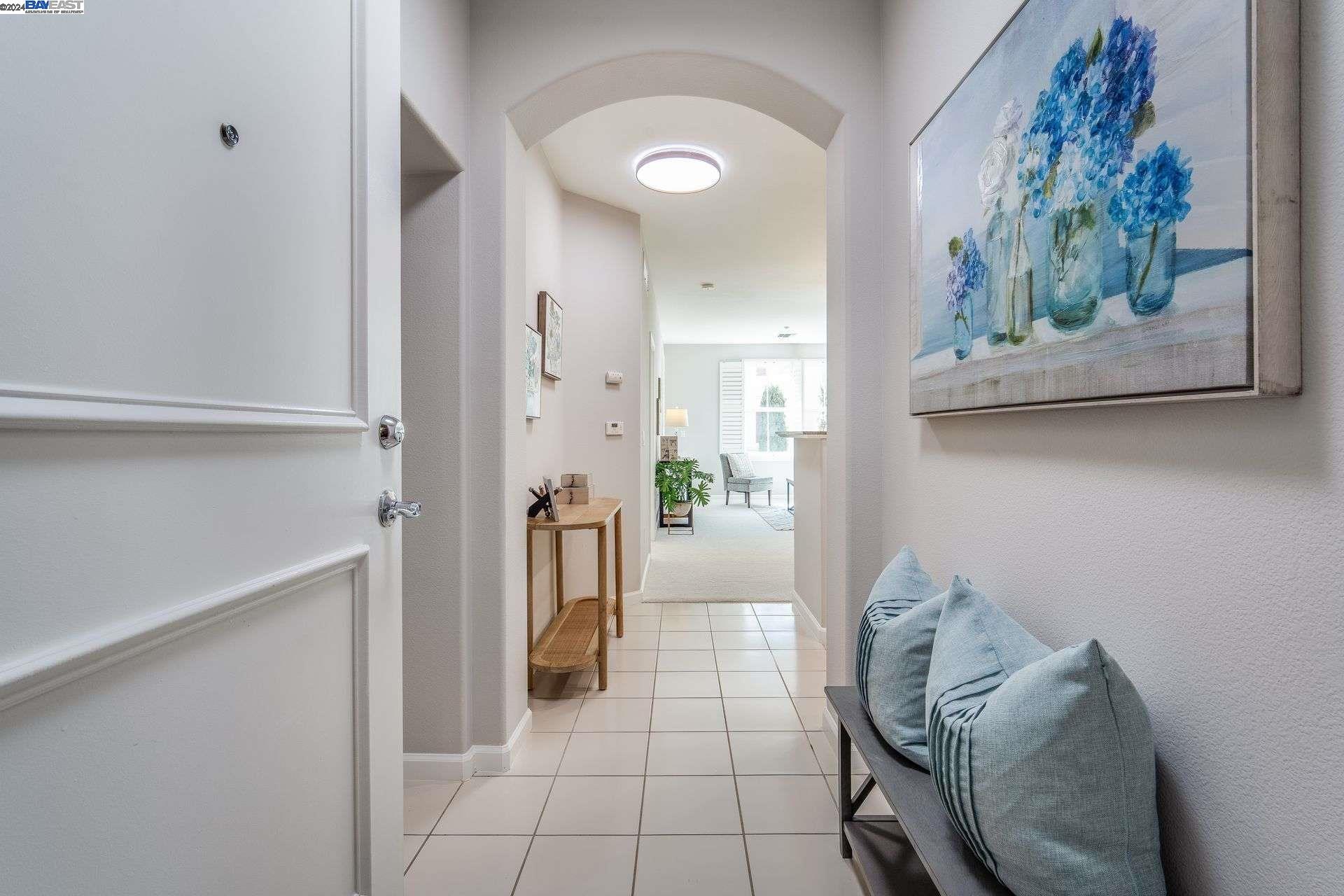 3360 Maguire Way # 237