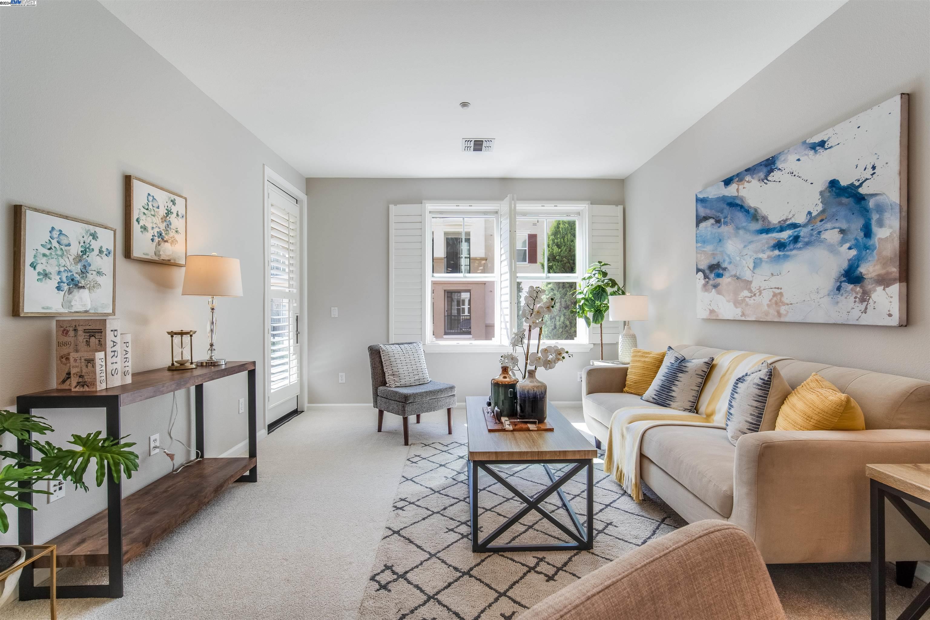 3360 Maguire Way # 237