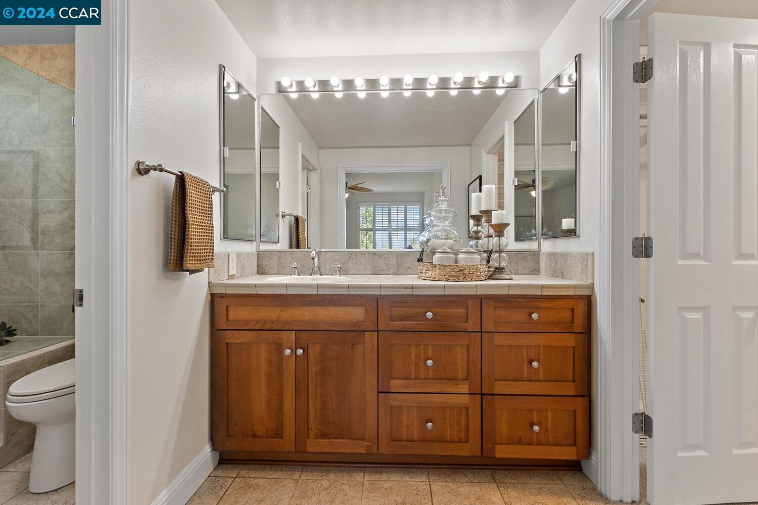 3282 Ptarmigan Dr # 1A