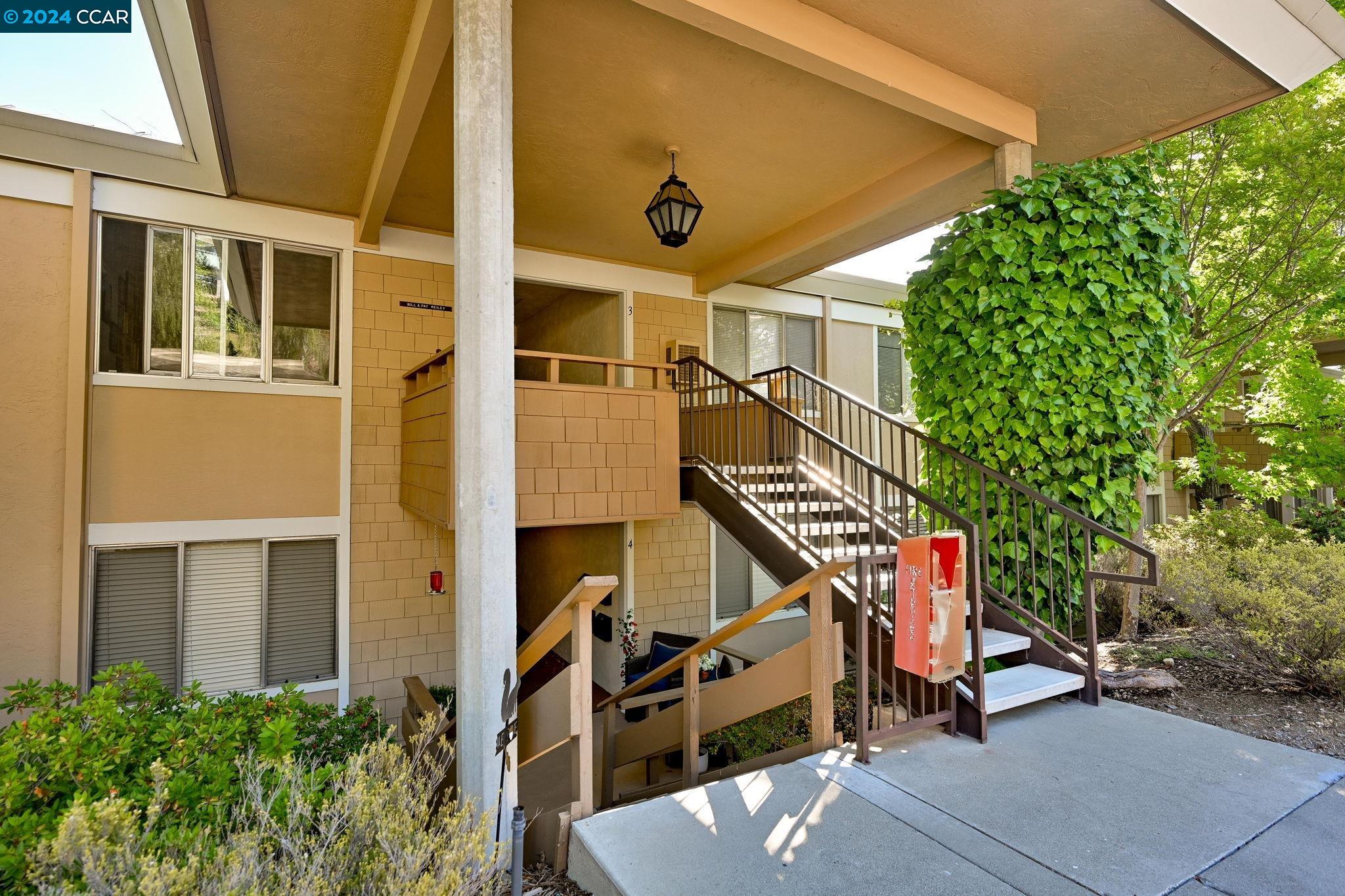 1333 Ptarmigan Dr # 4