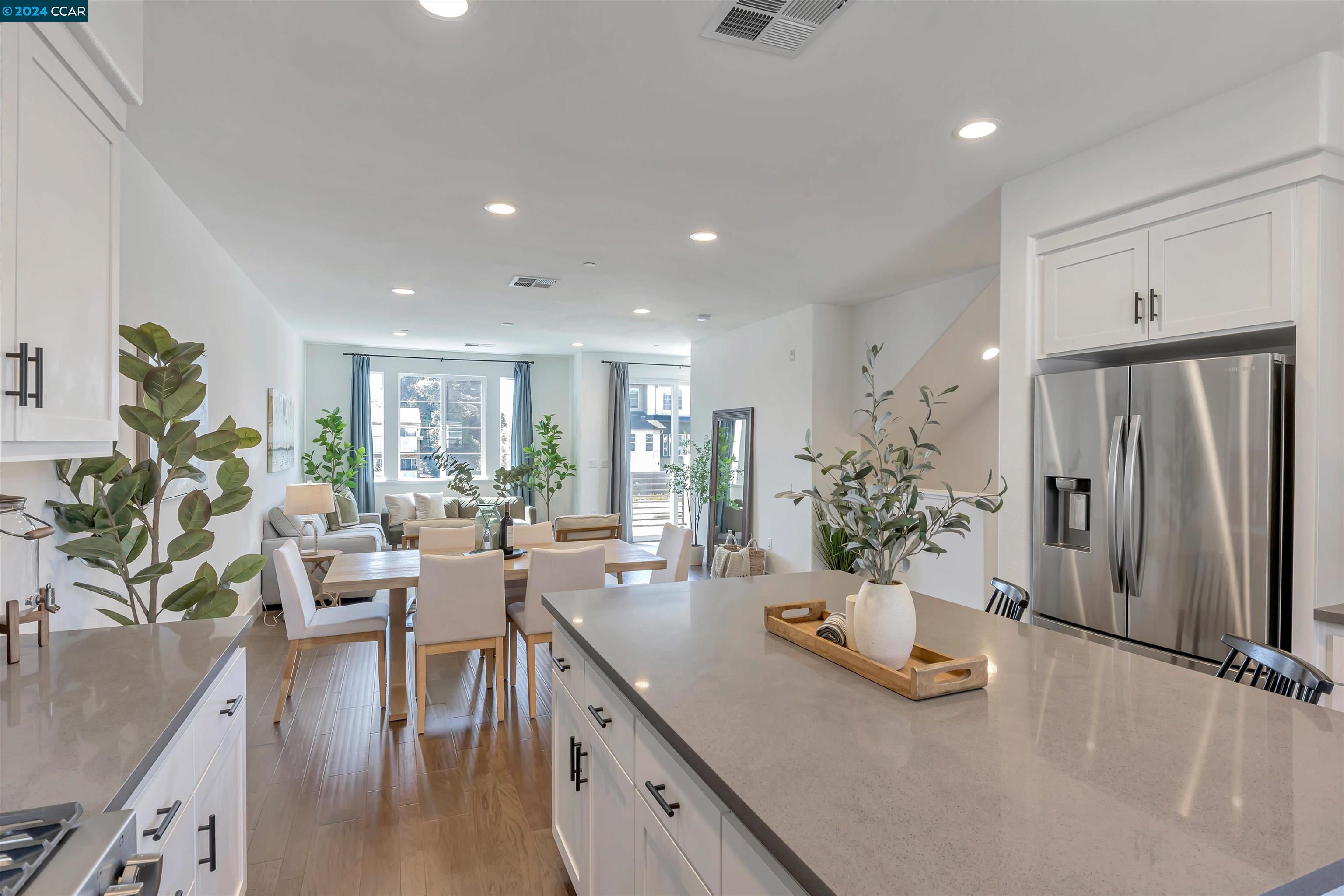 241 Bolt Ct