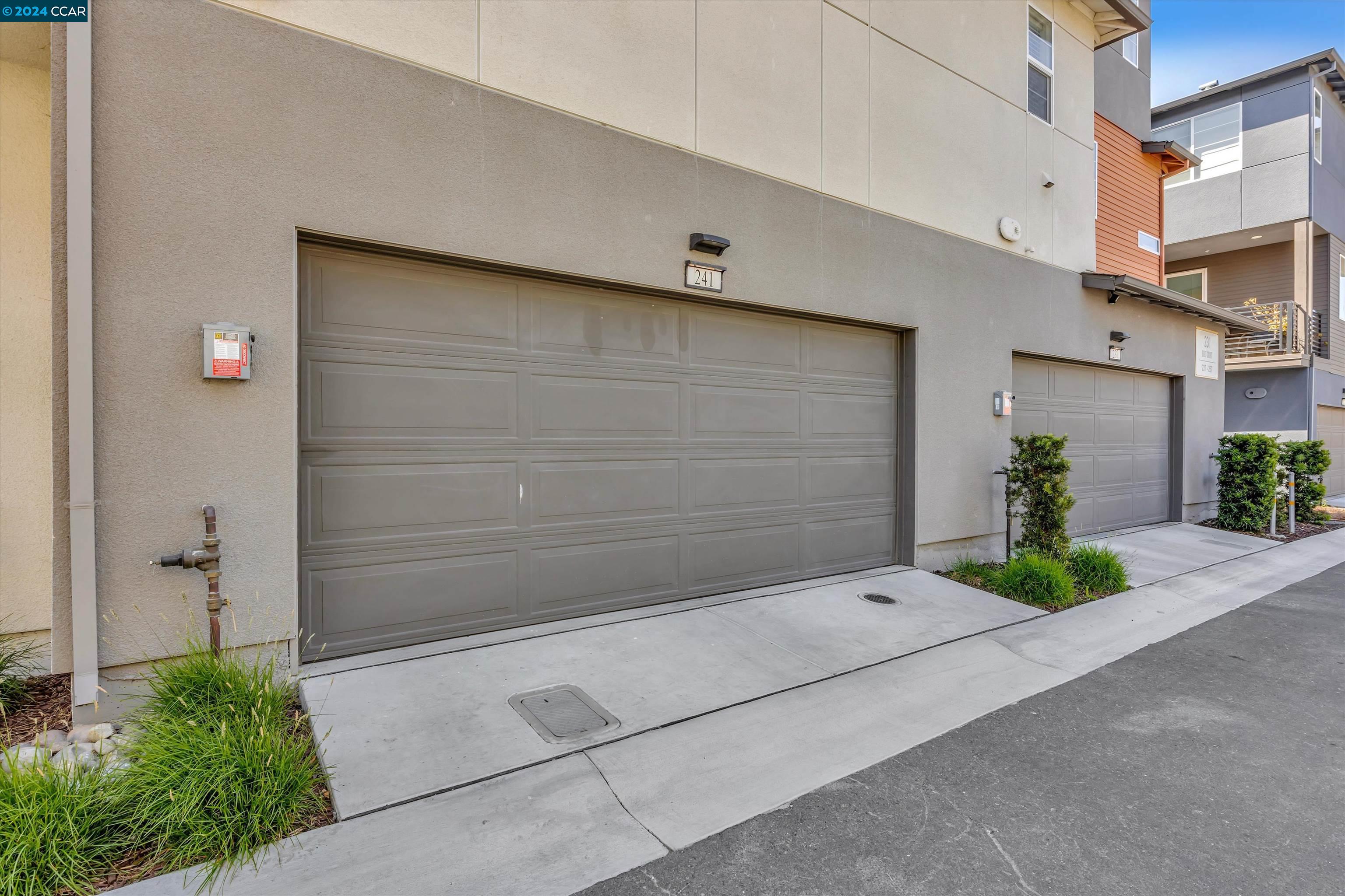 241 Bolt Ct