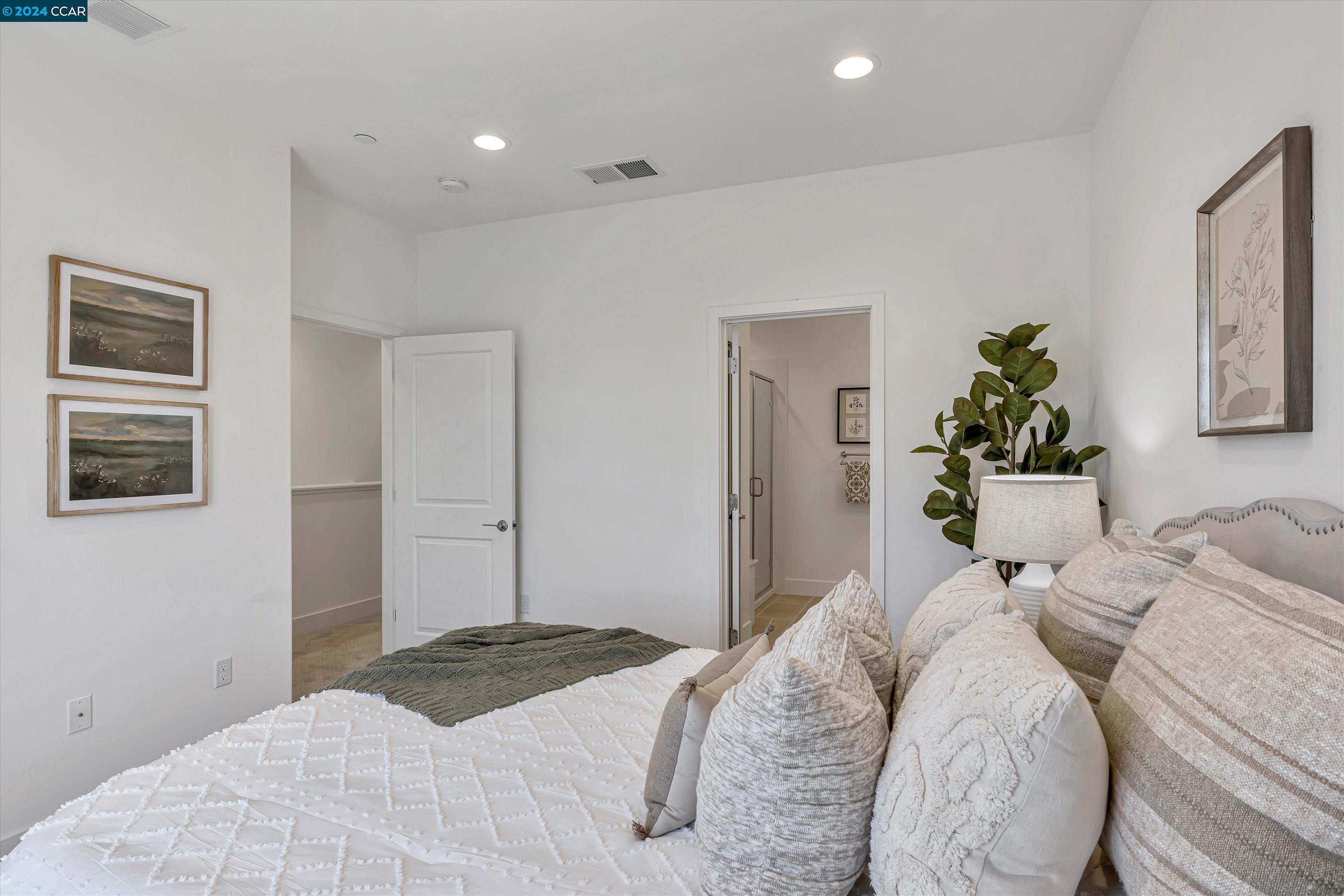 241 Bolt Ct