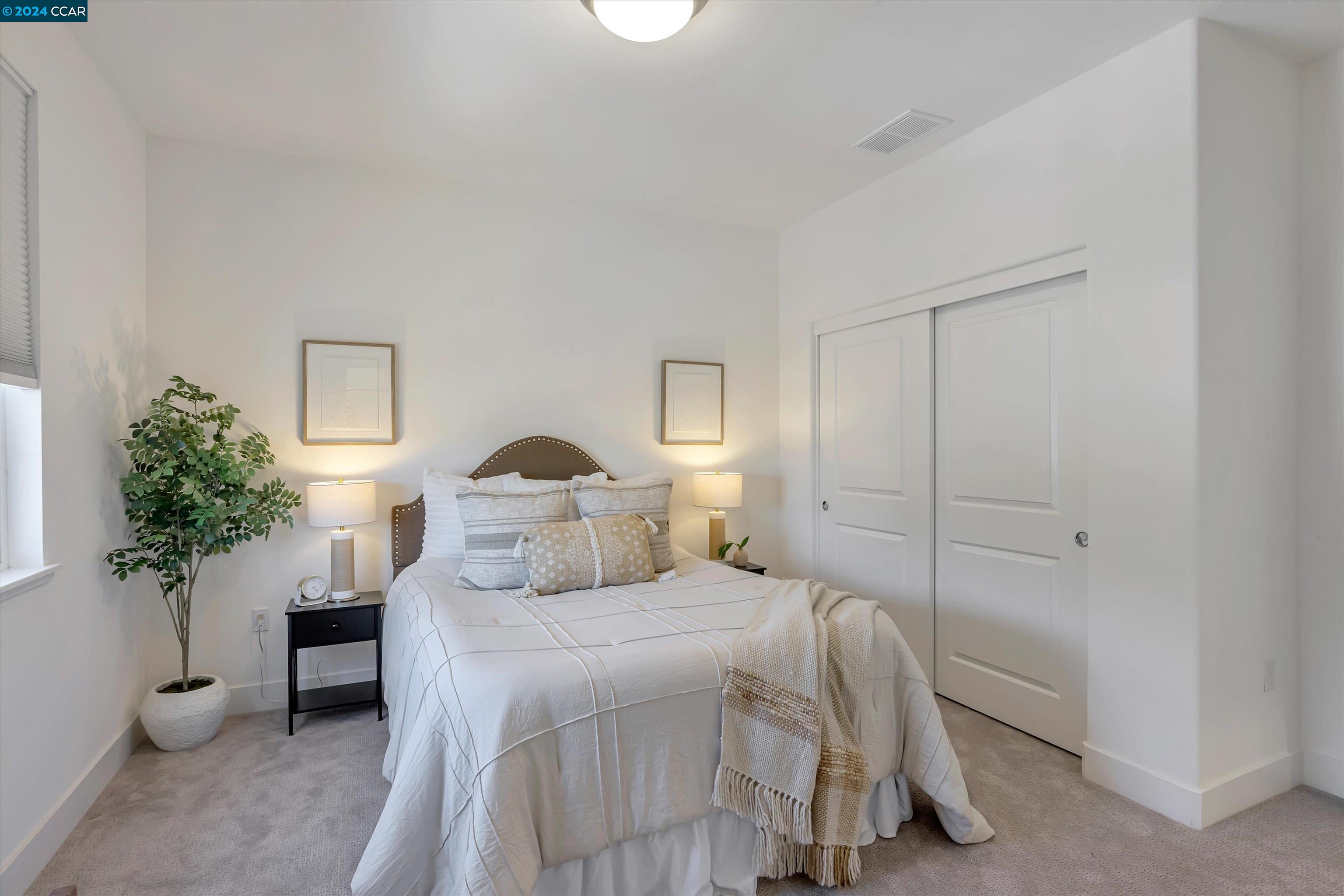 241 Bolt Ct