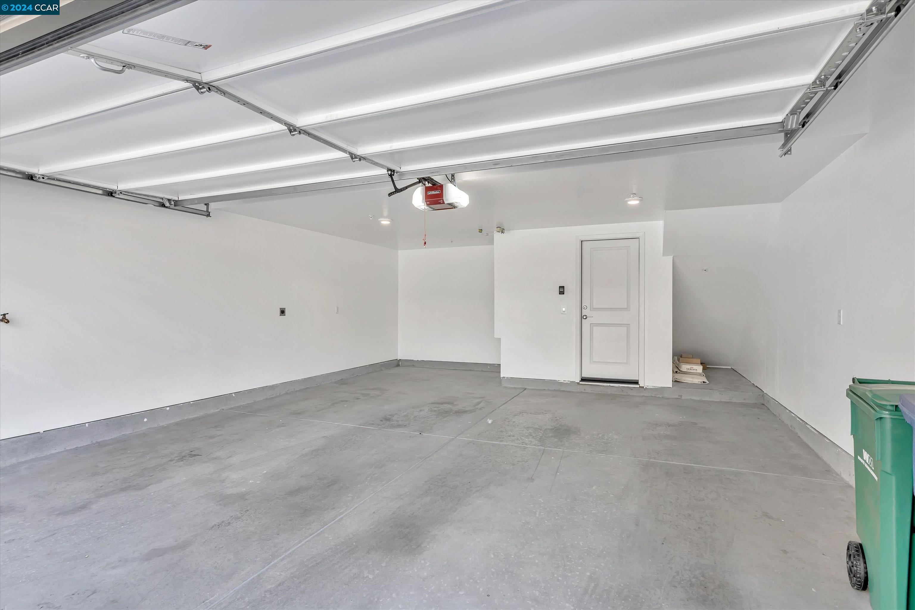 241 Bolt Ct