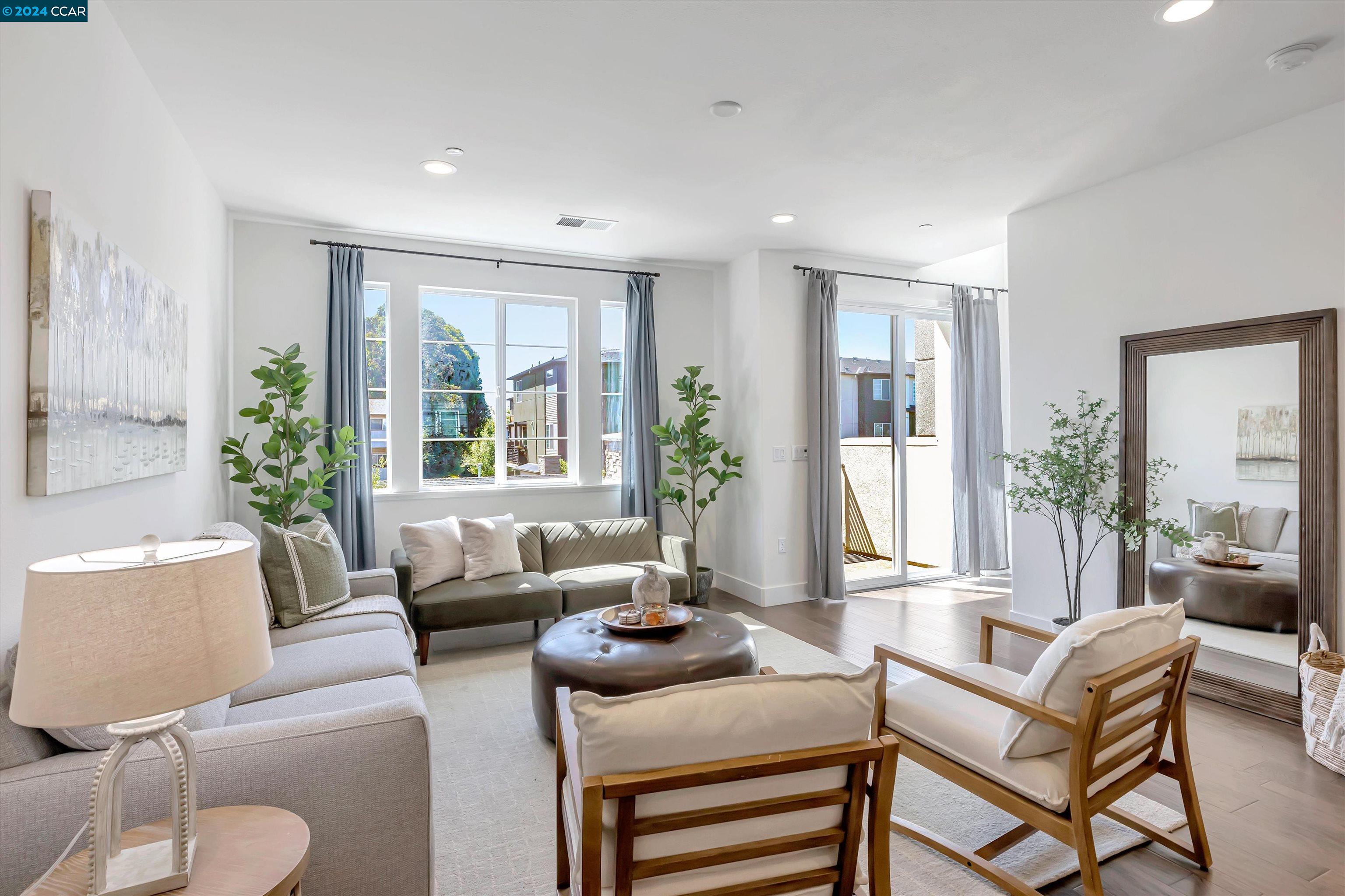 241 Bolt Ct