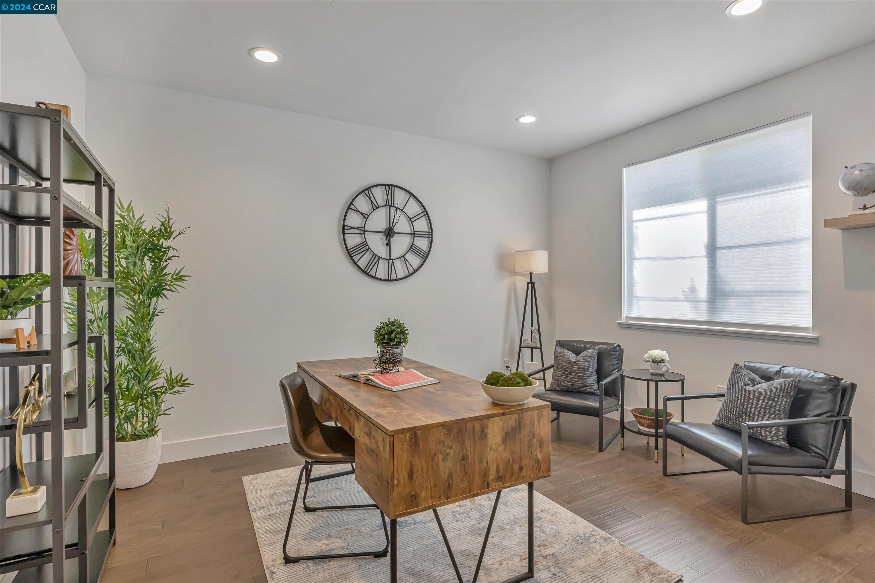 241 Bolt Ct
