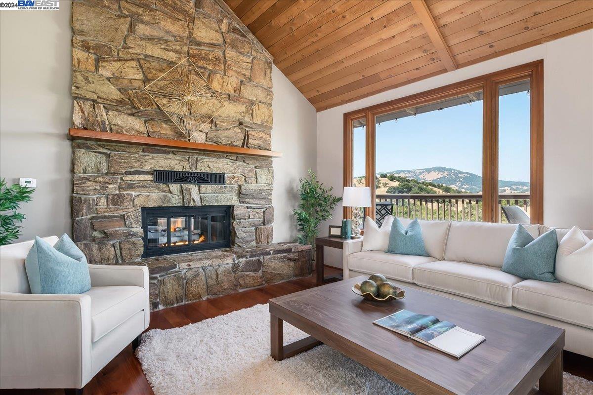600 Canyon Rd