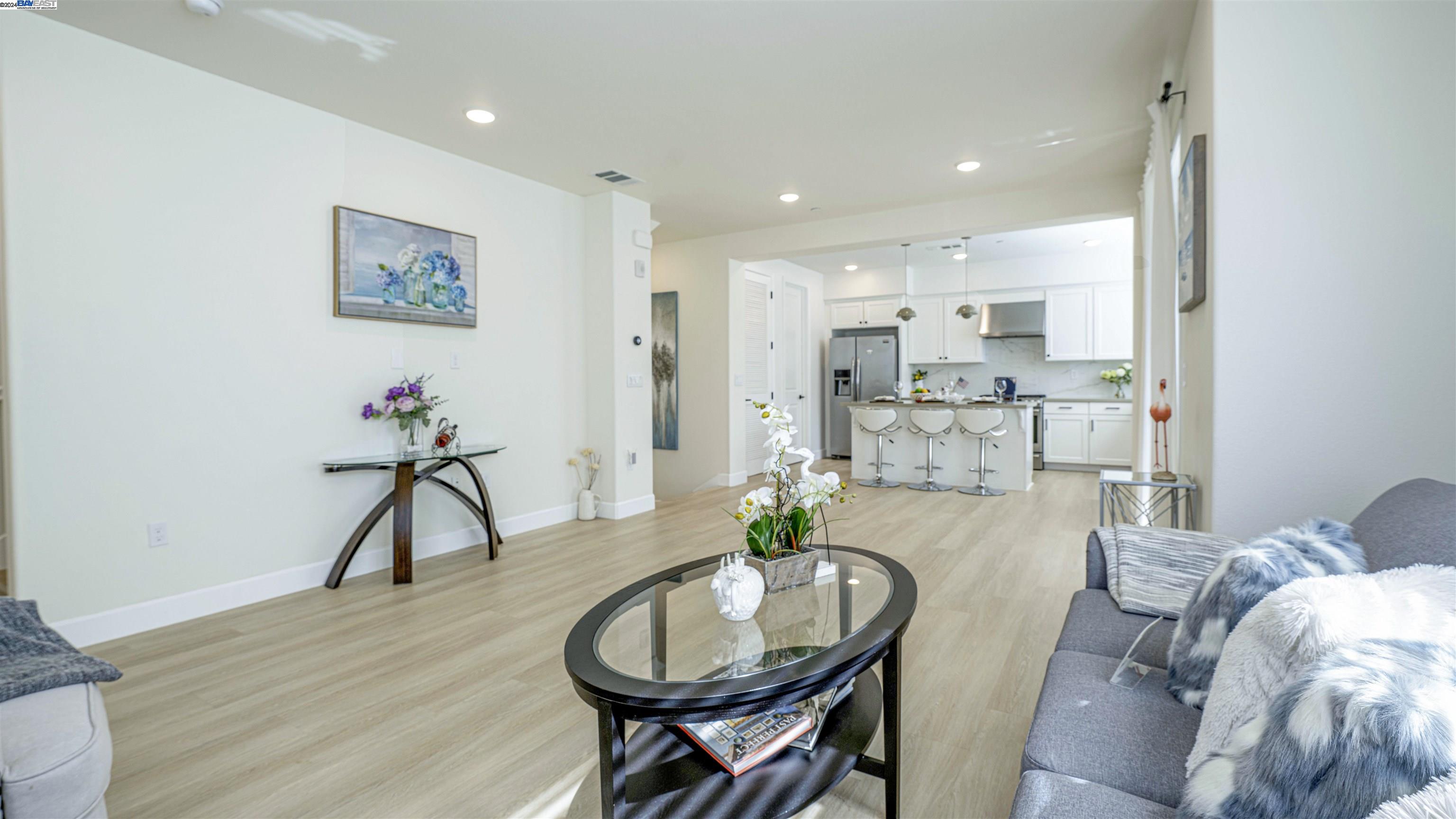 815 Cotati Ter # 8