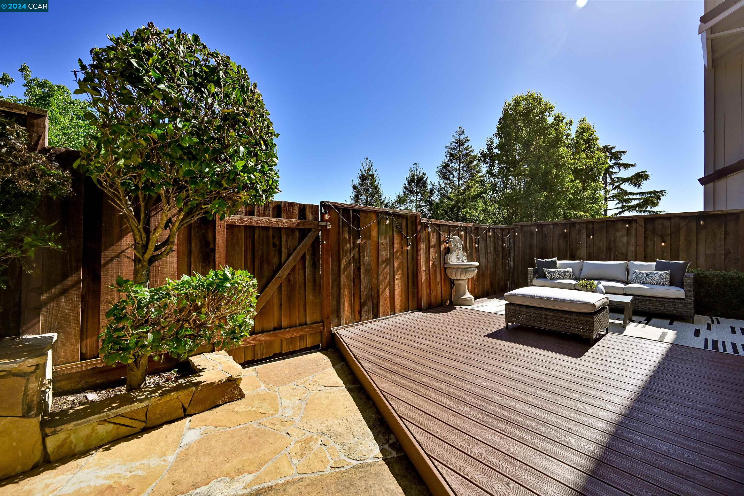 7535 Rolling Hills Cir