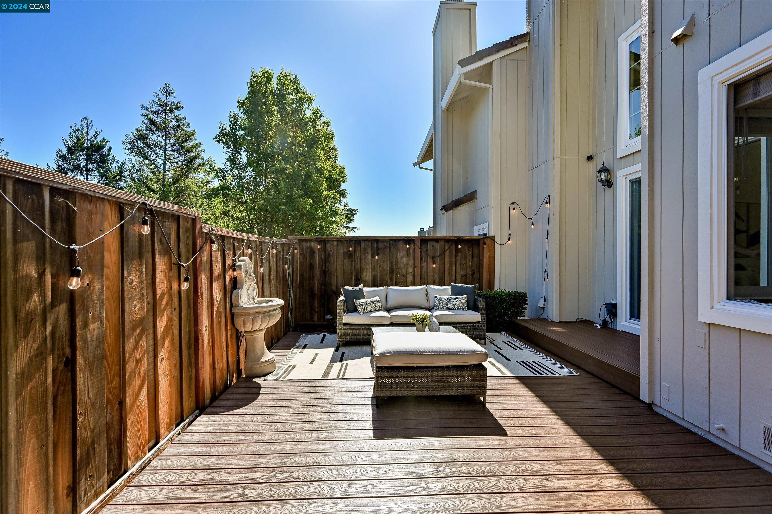 7535 Rolling Hills Cir