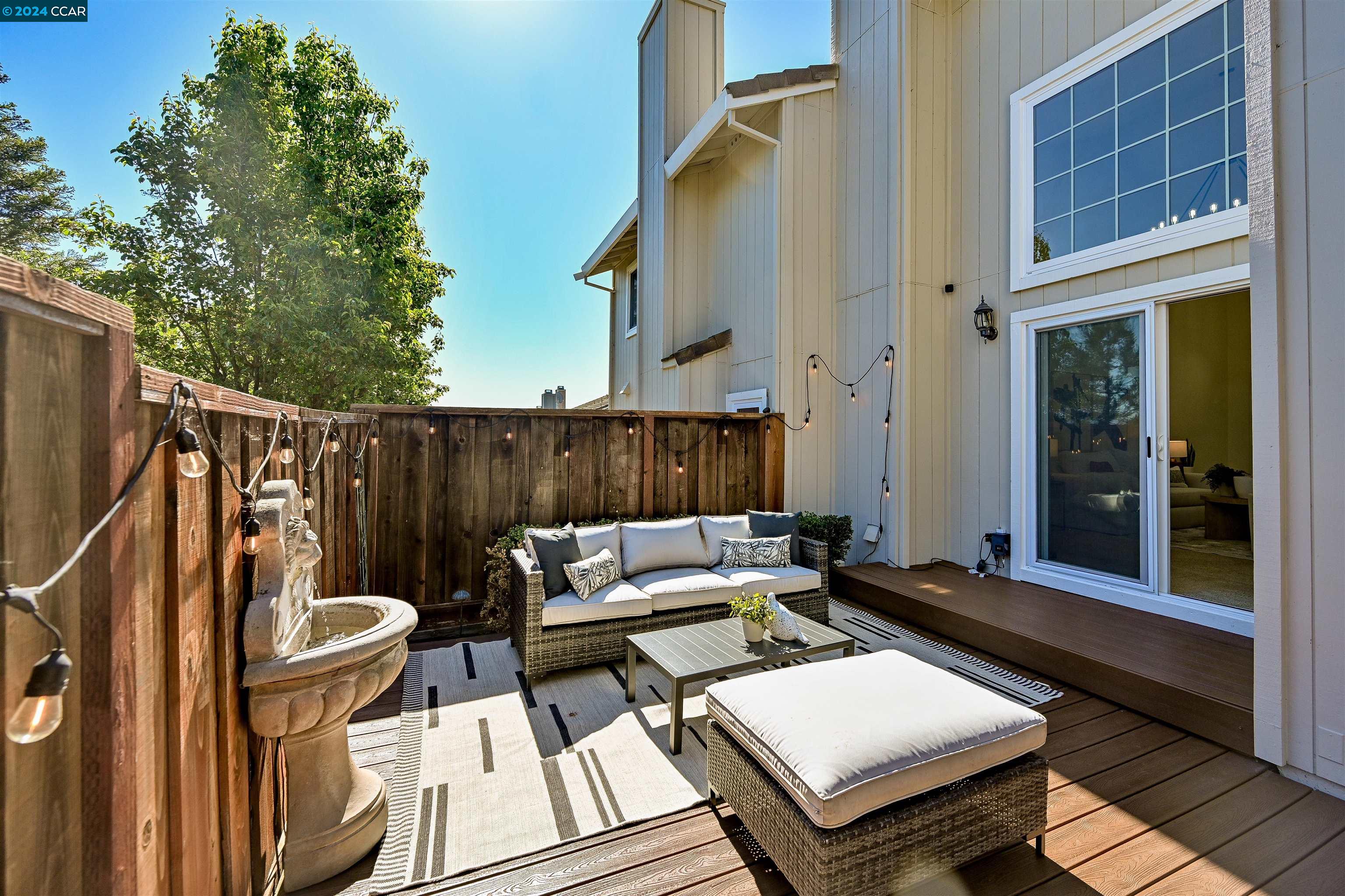 7535 Rolling Hills Cir