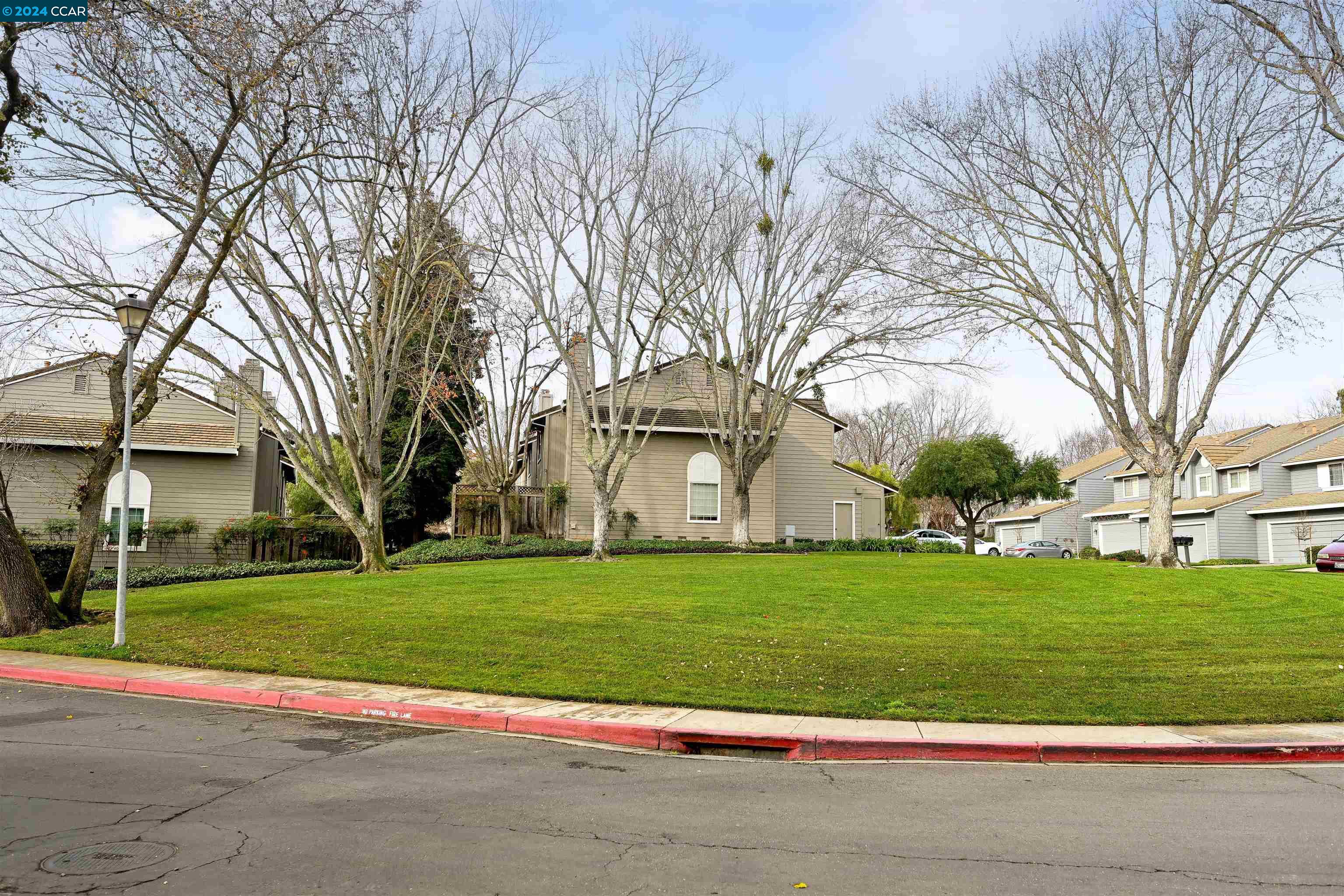7535 Rolling Hills Cir