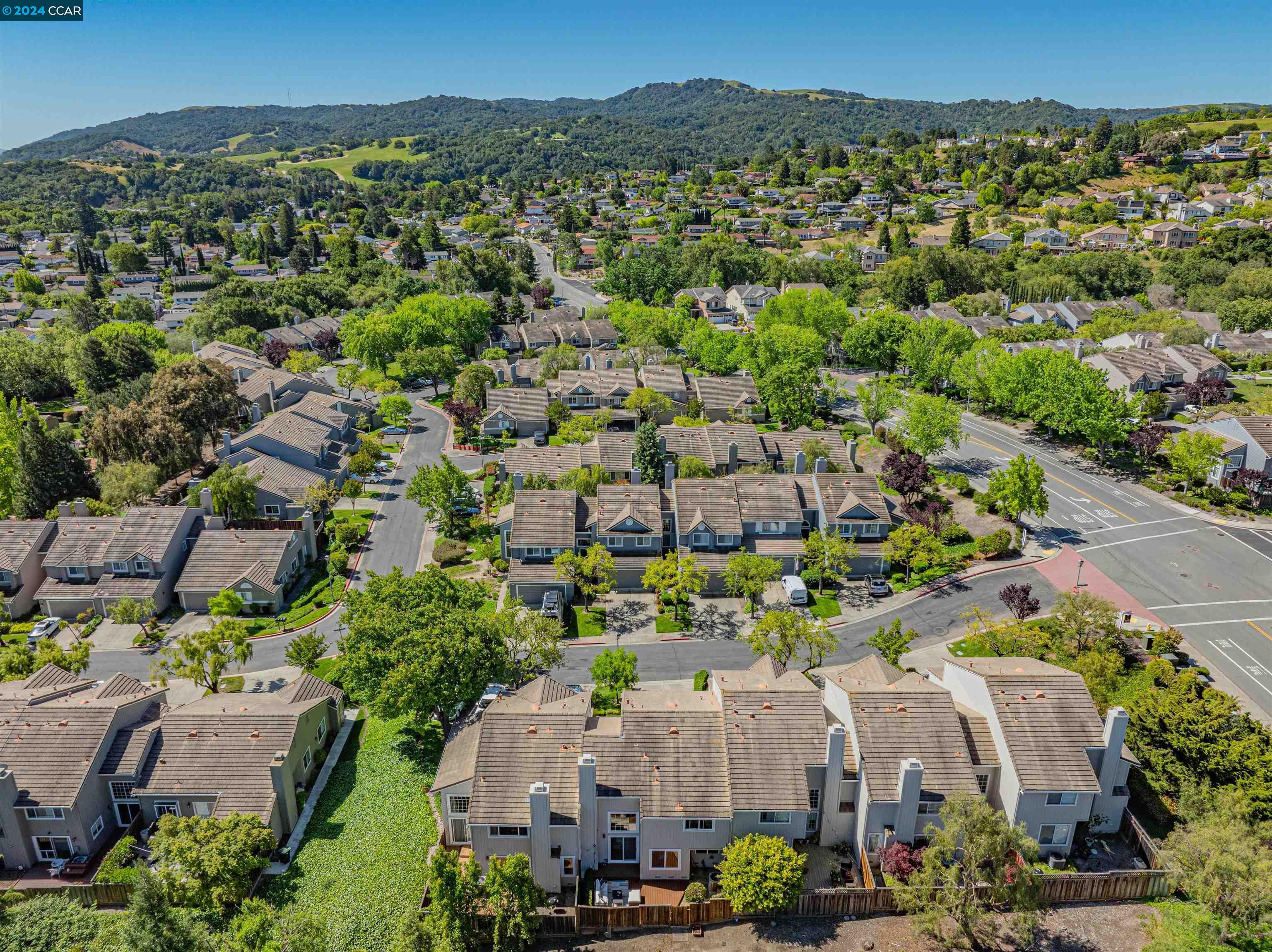 7535 Rolling Hills Cir