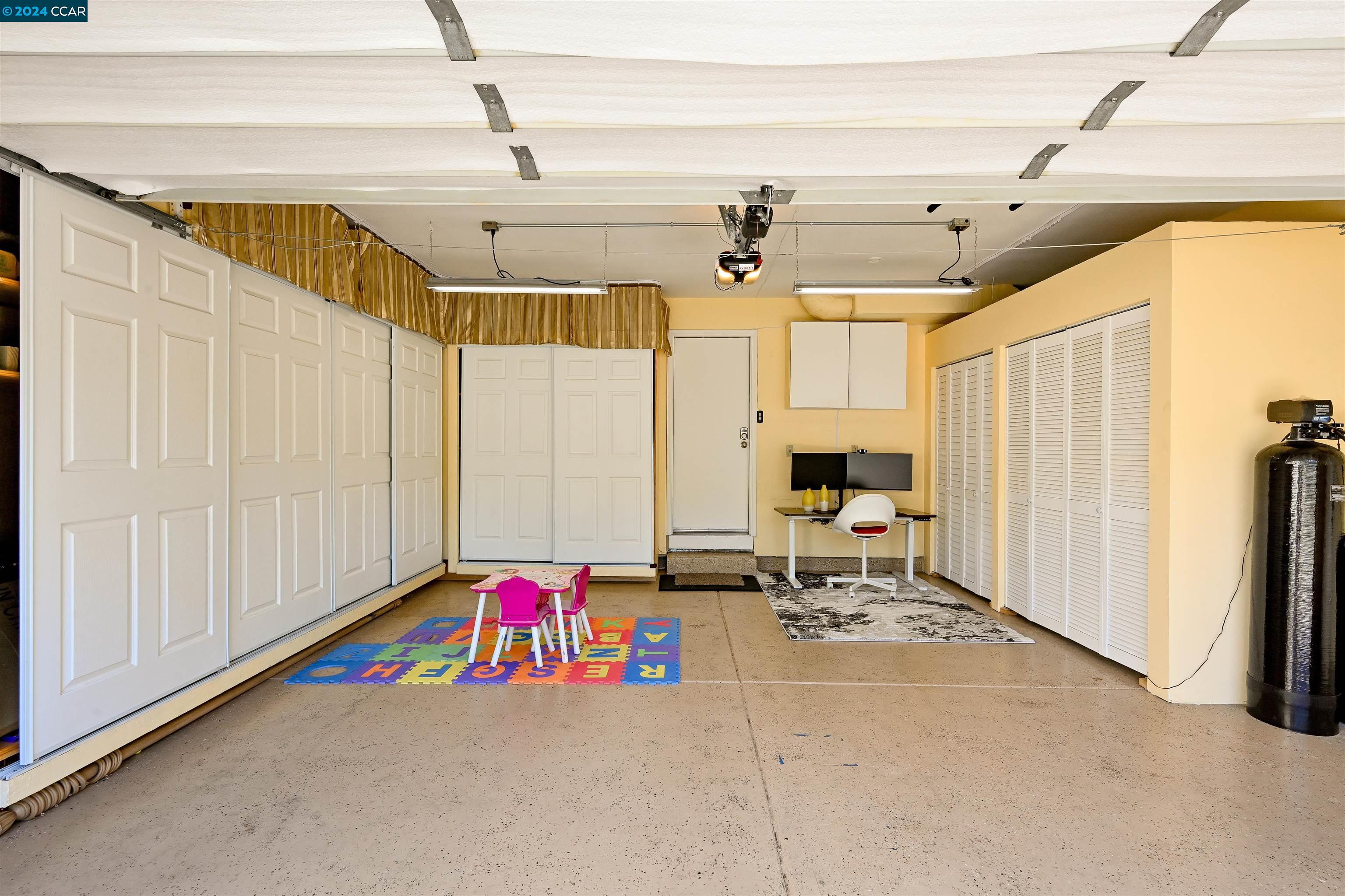 7535 Rolling Hills Cir