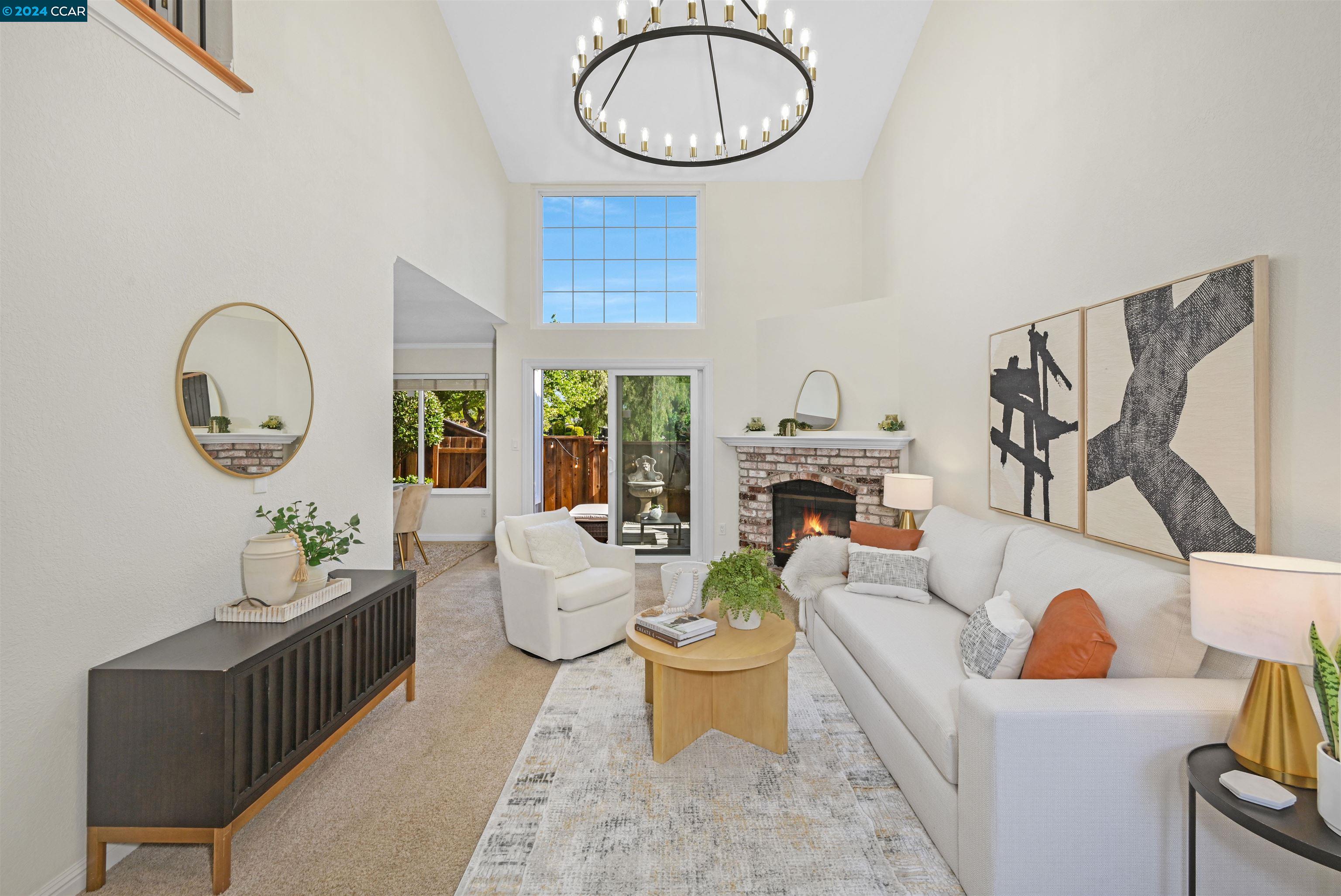 7535 Rolling Hills Cir