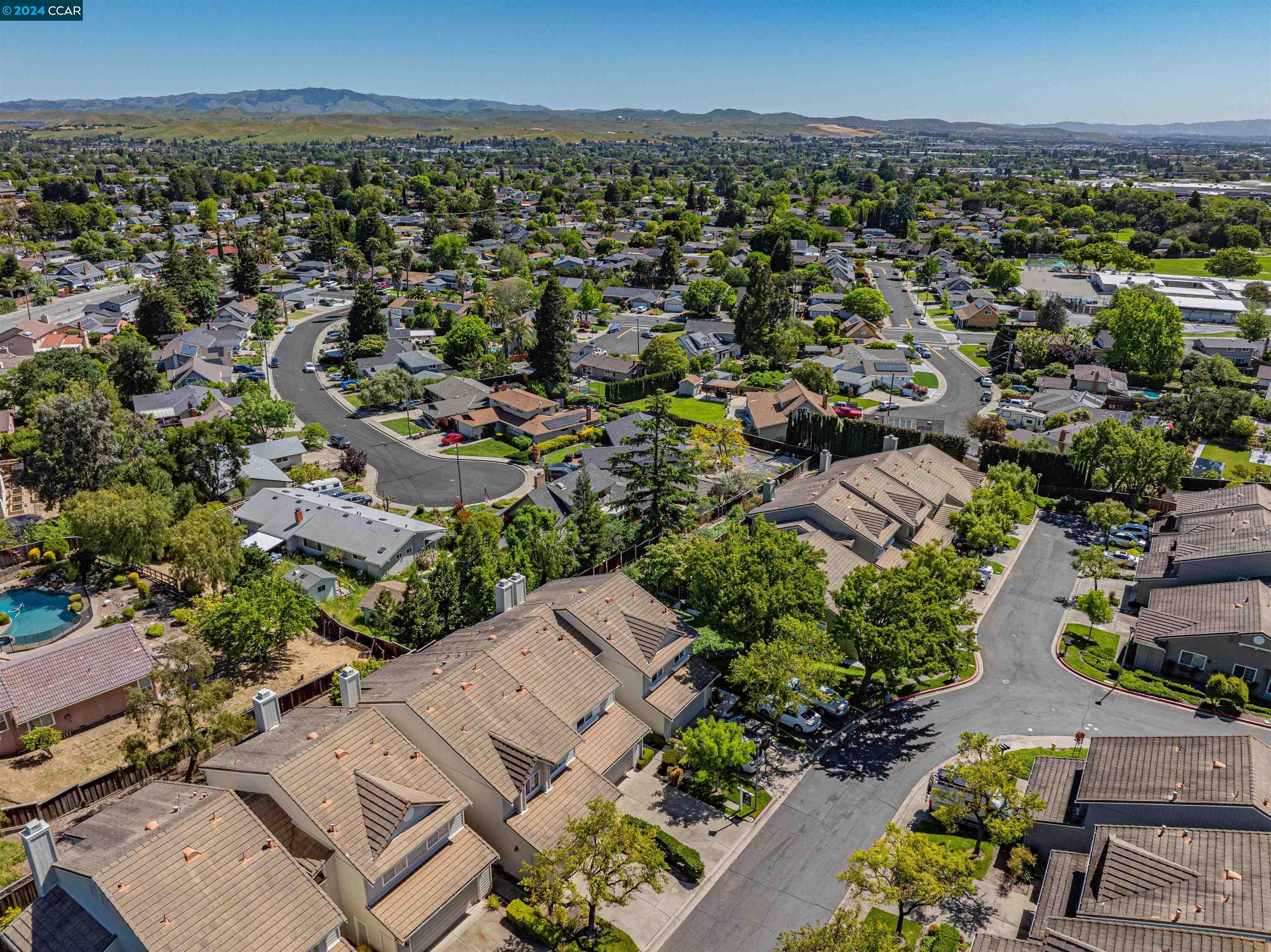 7535 Rolling Hills Cir