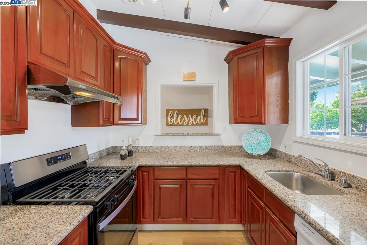 2220 Brookhaven Ct