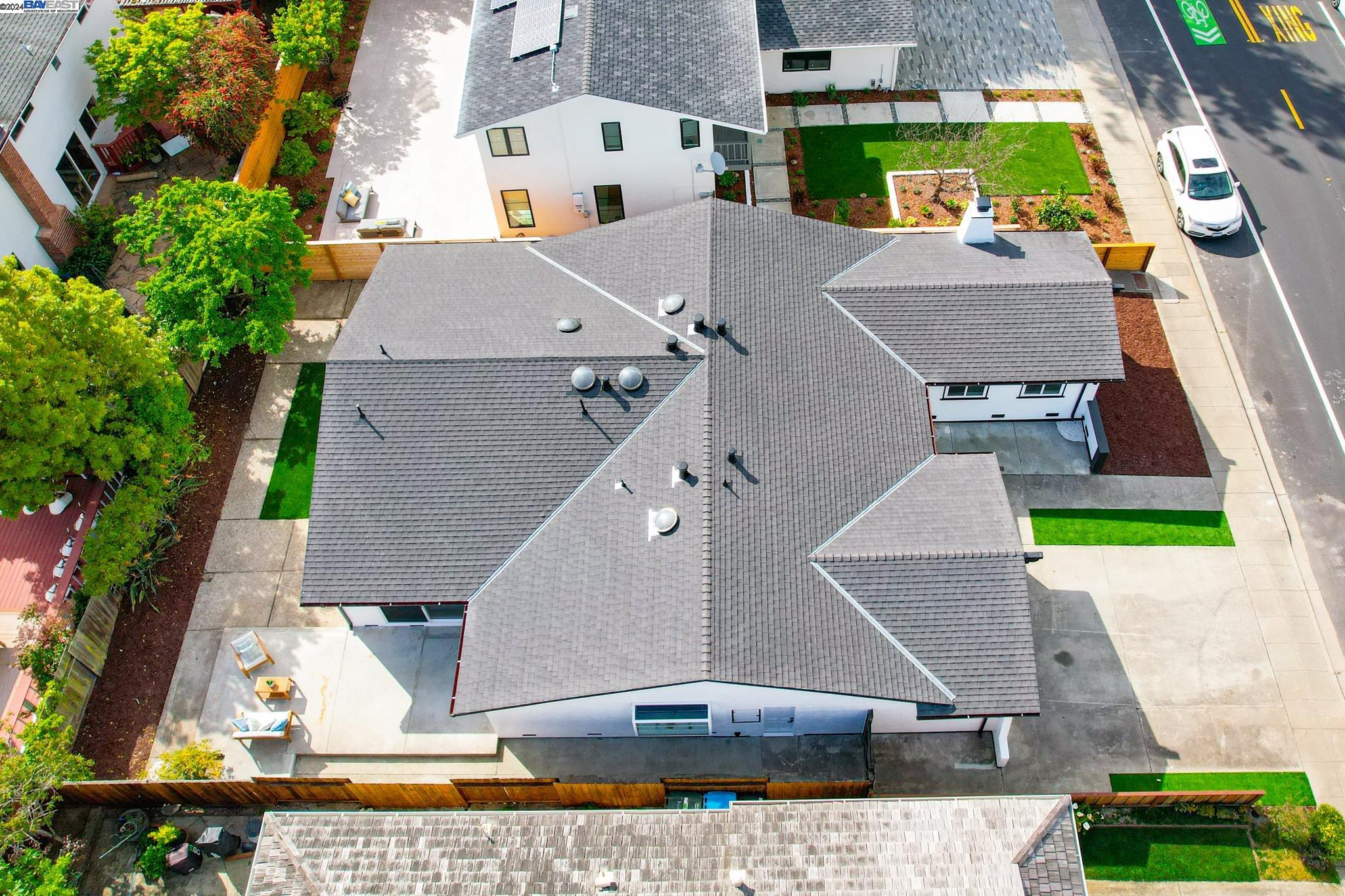858 Gull Ave