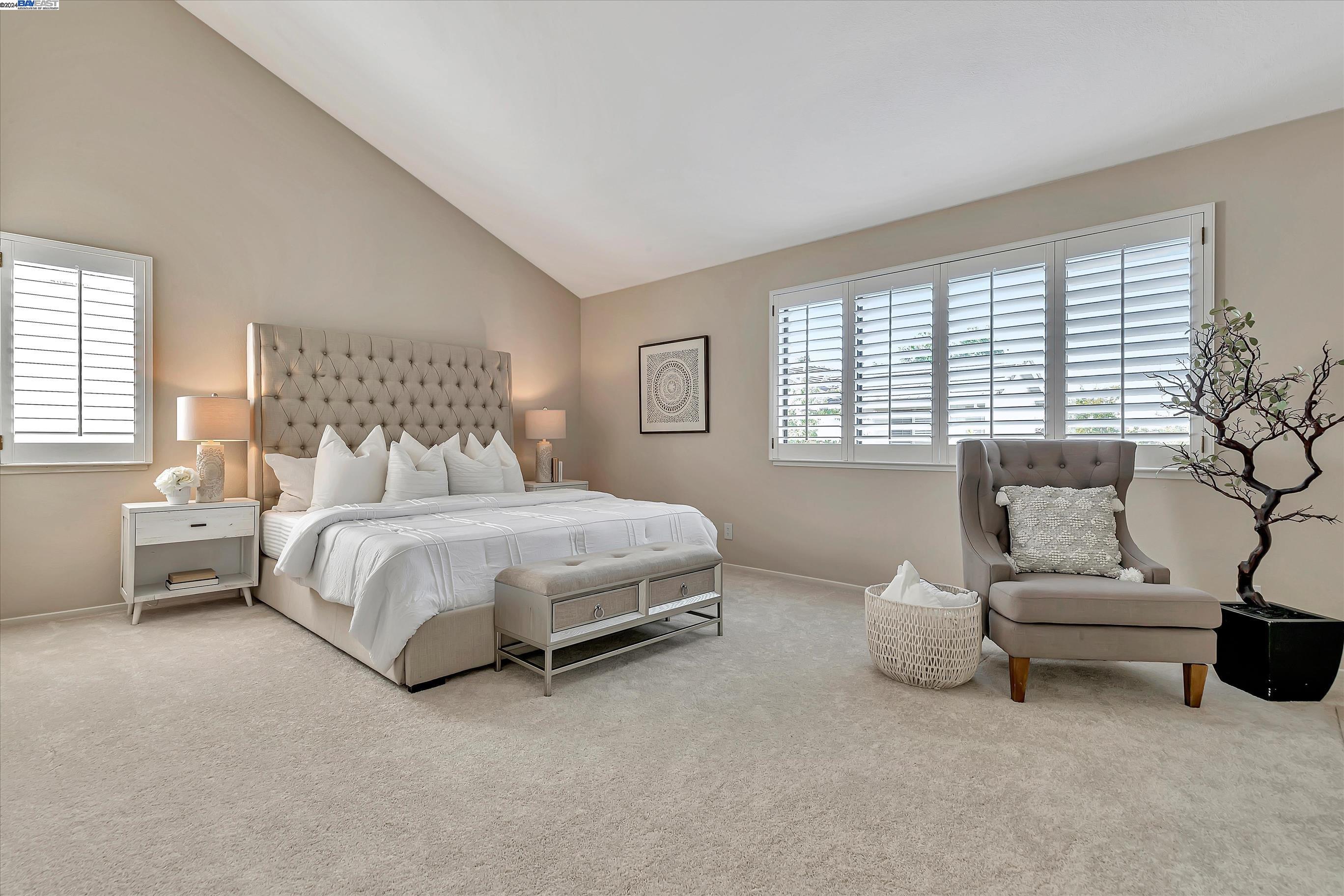 6537 Calle De La Mancha