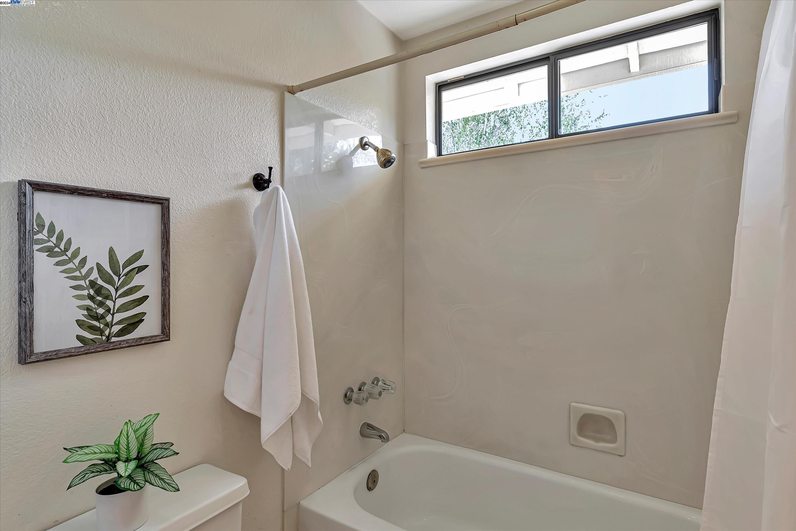 6537 Calle De La Mancha