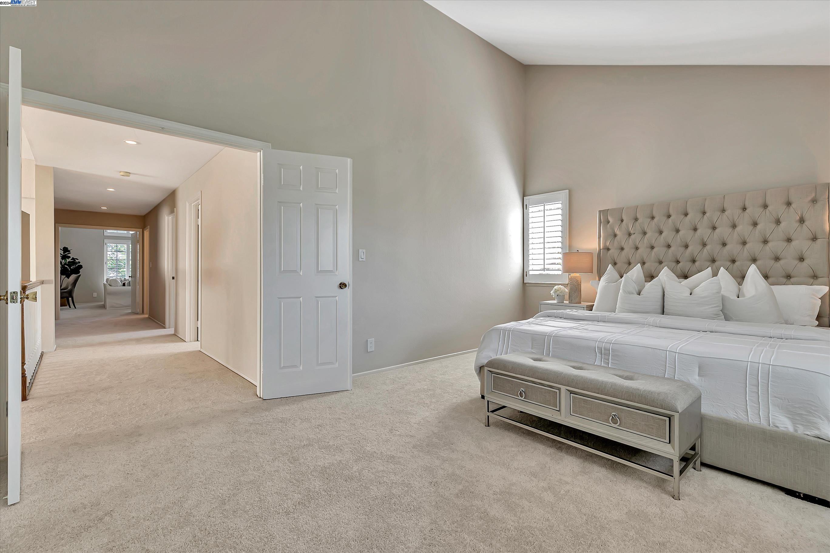 6537 Calle De La Mancha