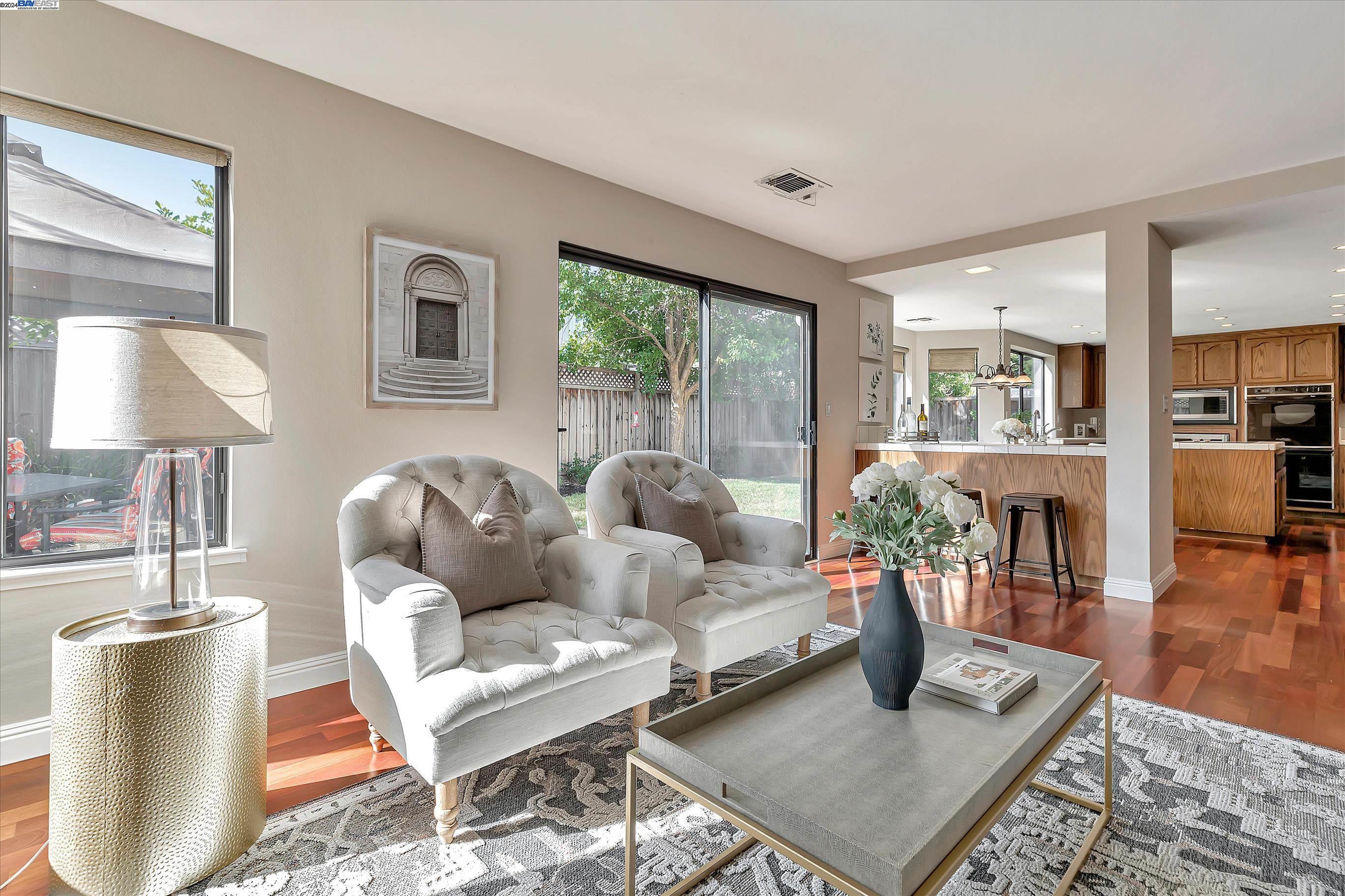 6537 Calle De La Mancha