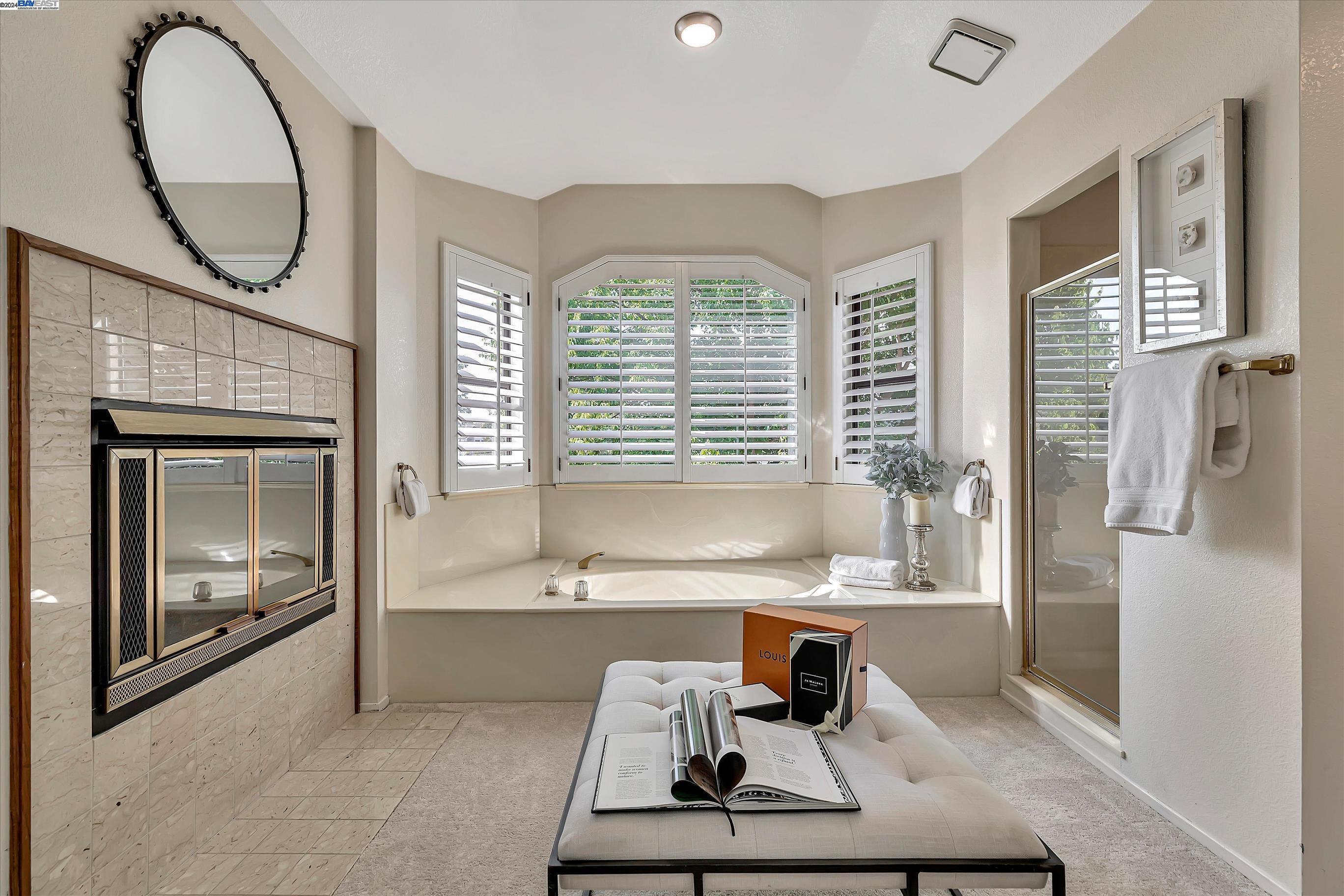 6537 Calle De La Mancha