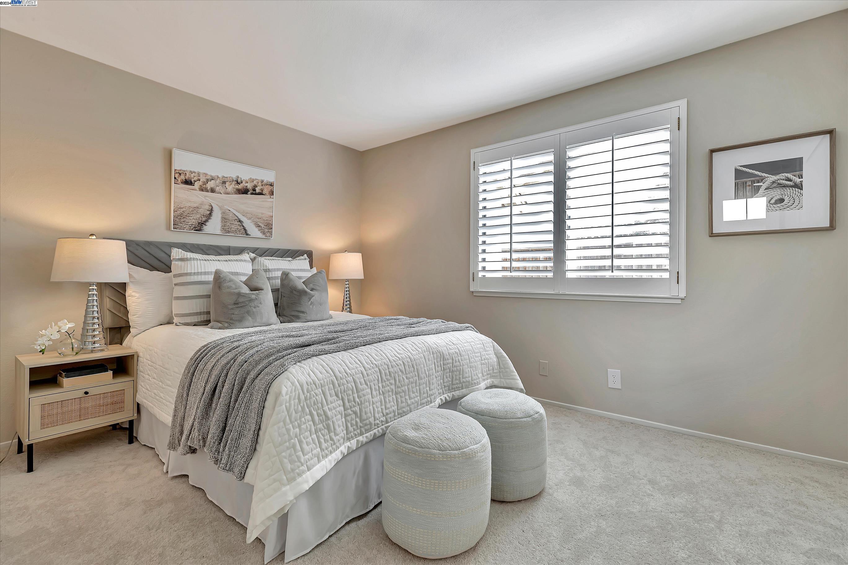 6537 Calle De La Mancha