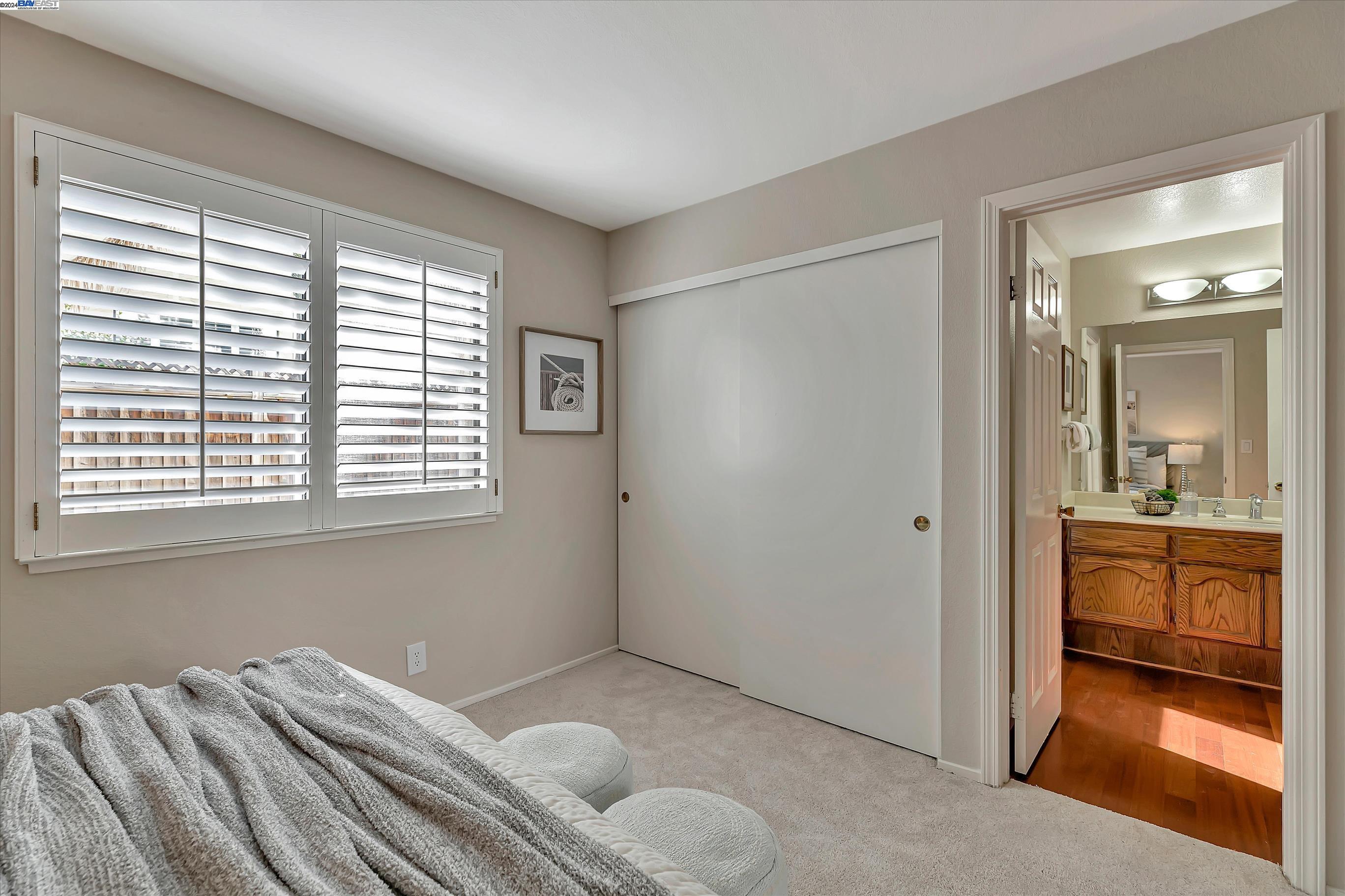 6537 Calle De La Mancha