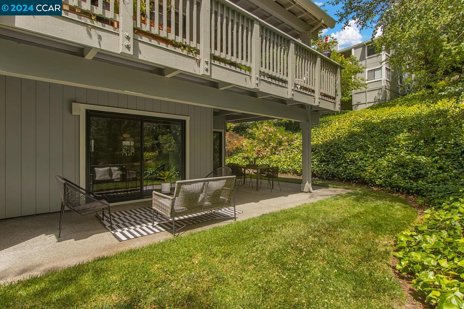 3042 Rossmoor Parkway # 2