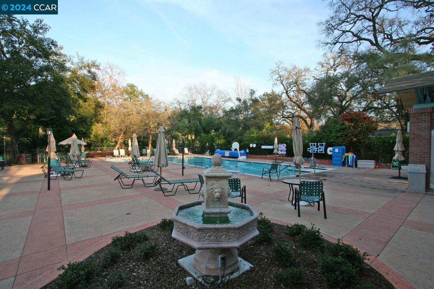 3042 Rossmoor Parkway # 2