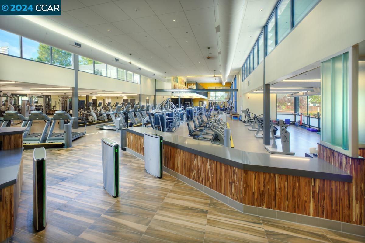 3042 Rossmoor Parkway # 2