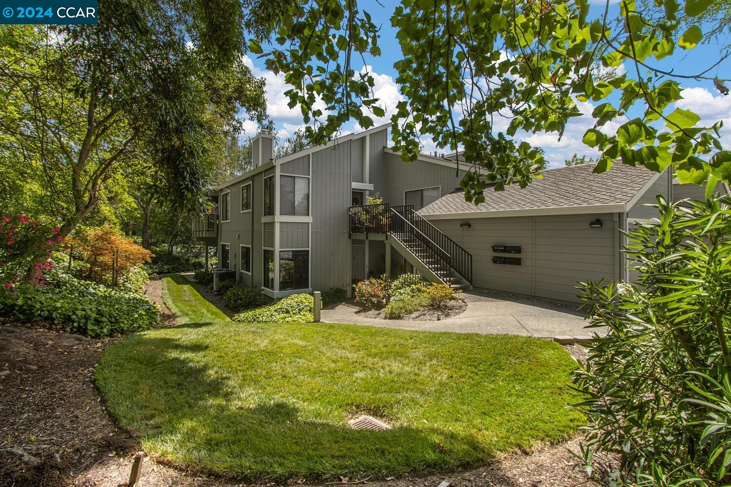3042 Rossmoor Parkway # 2