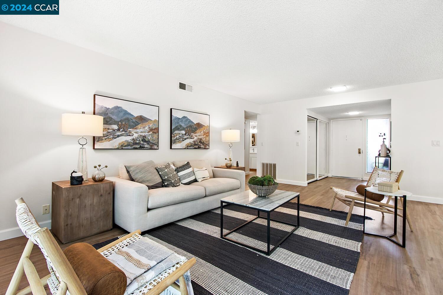 3042 Rossmoor Parkway # 2