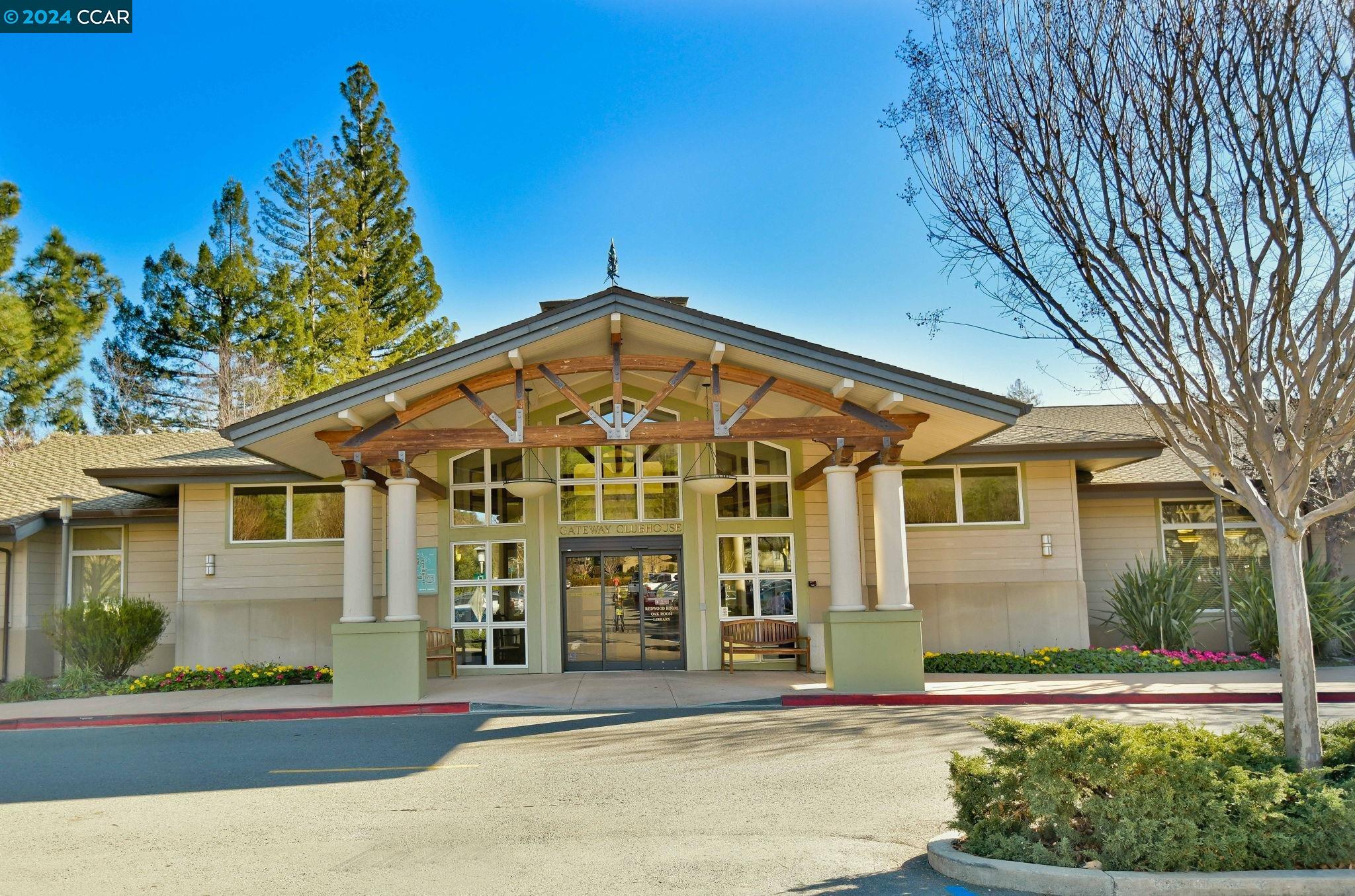 3042 Rossmoor Parkway # 2
