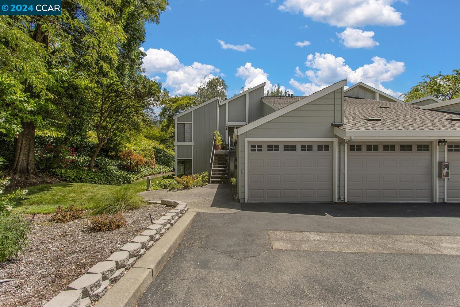 3042 Rossmoor Parkway # 2