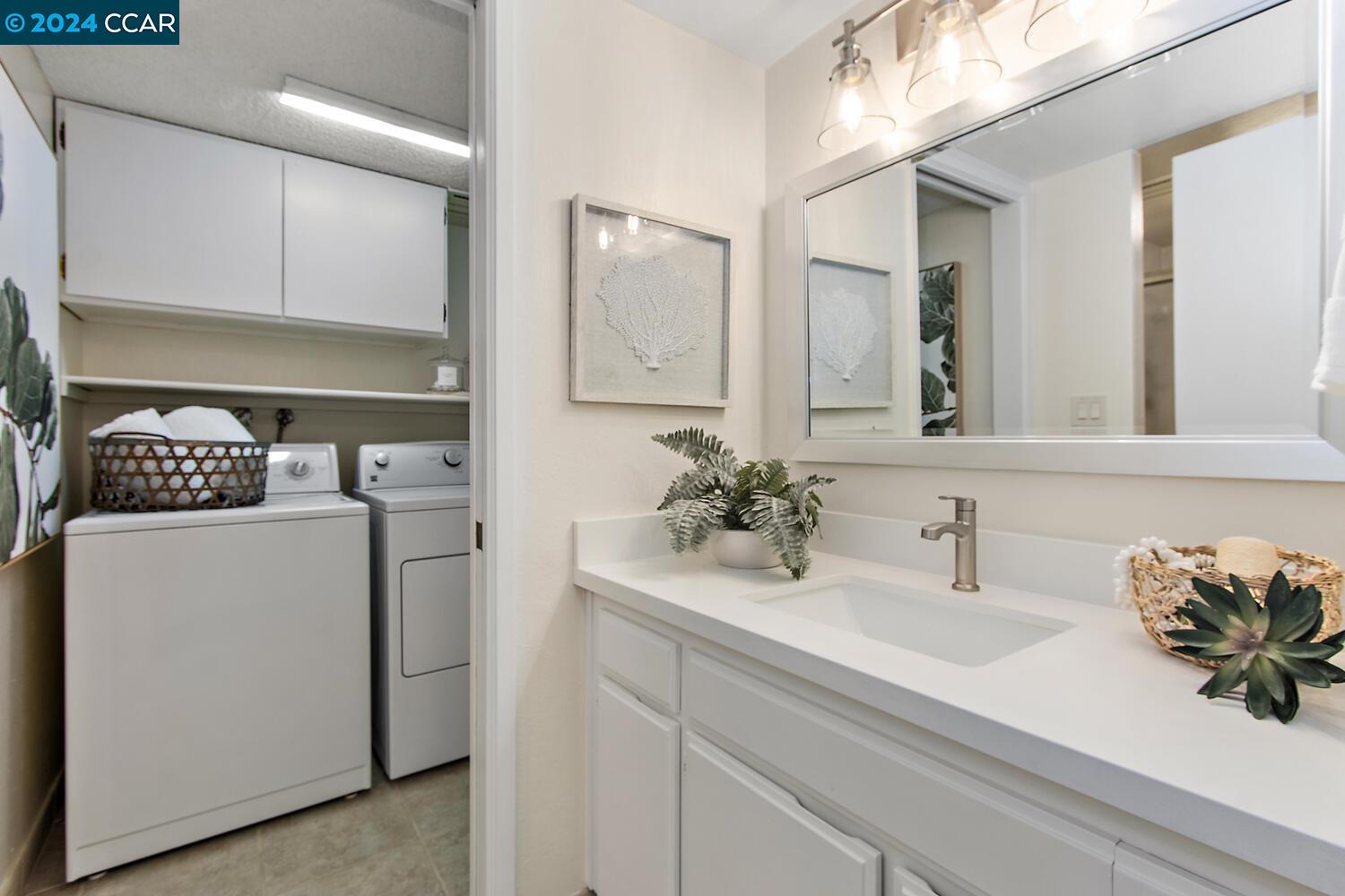3042 Rossmoor Parkway # 2